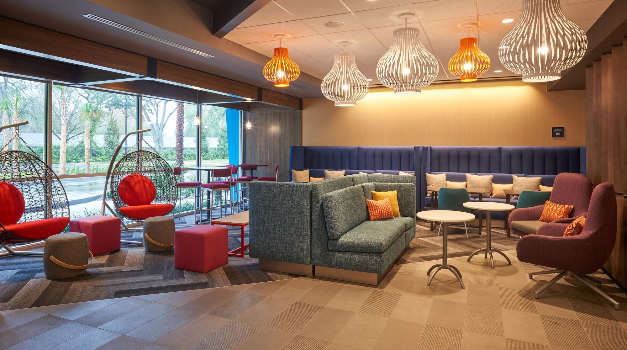 Vista Lobby Tru by Hilton Jacksonville South Mandarin
