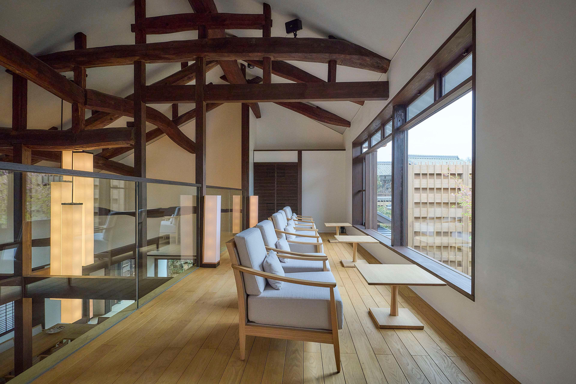 Bar/Salón Azumi Setoda