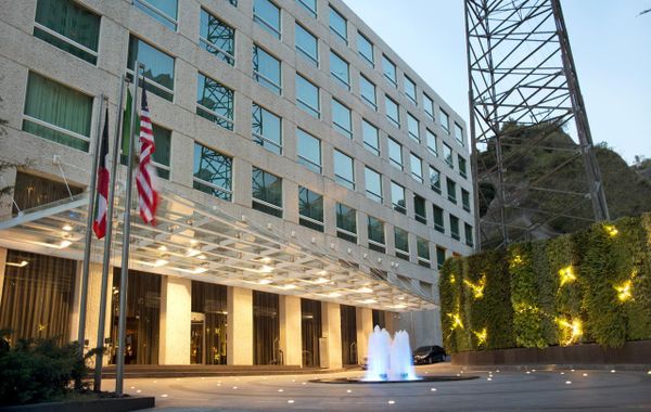 Live Aqua Ciudad de México Bosques de las Lomas - Hoteles cerca de Six Flags en Ciudad de México