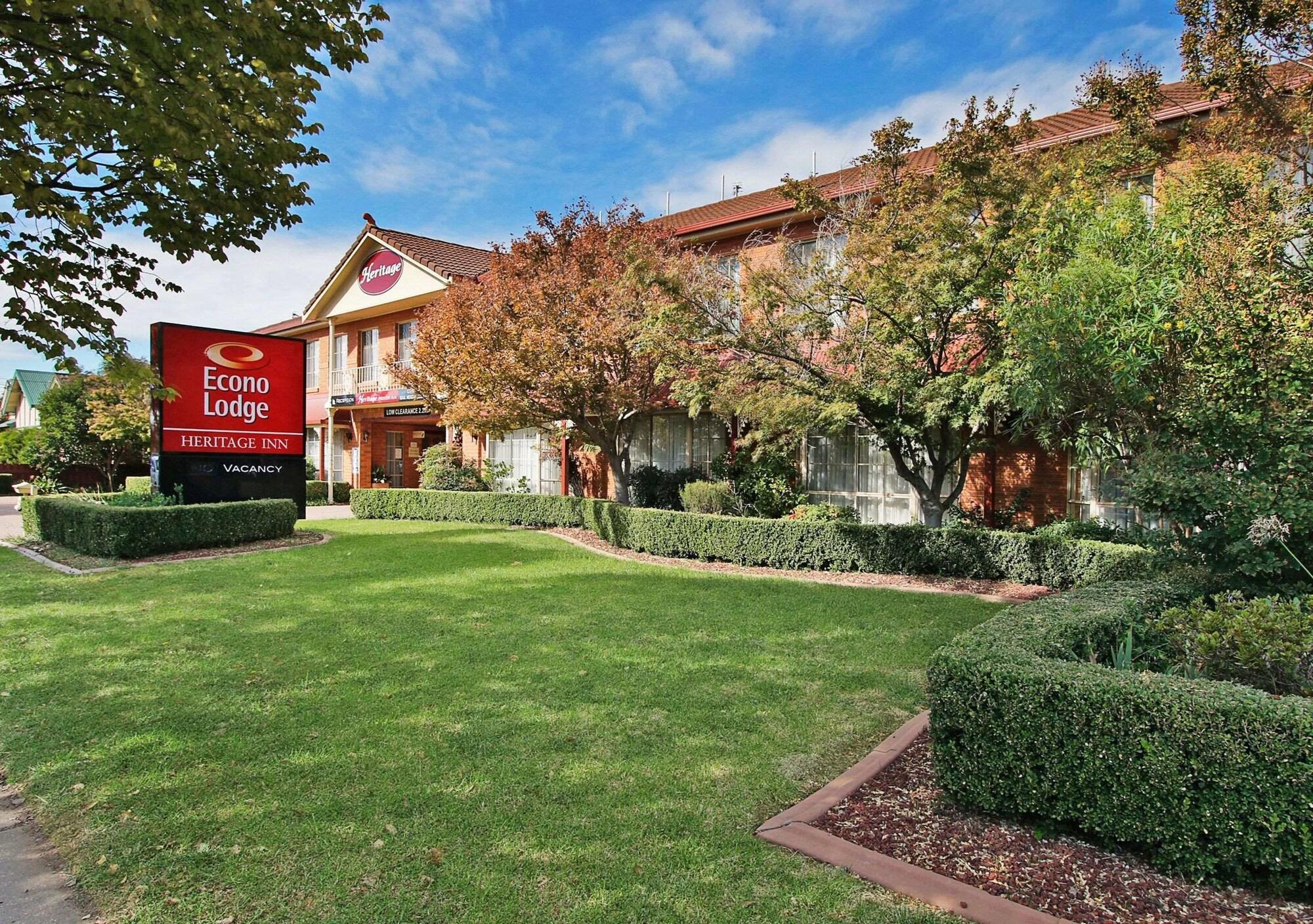 Vista Exterior Comfort Inn Heritage Wagga
