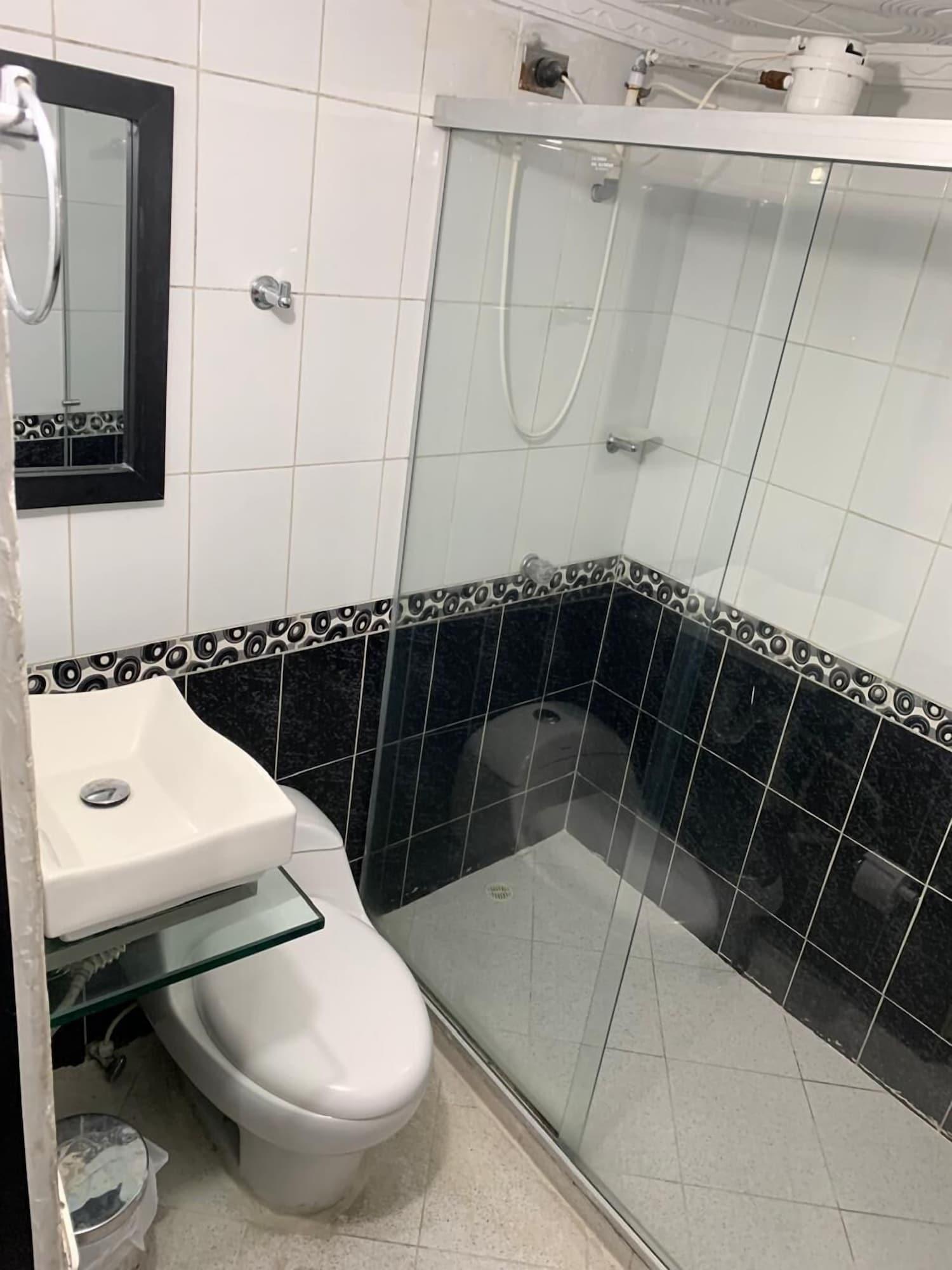 Equipamiento de Habitación Hotel Praga Medellín