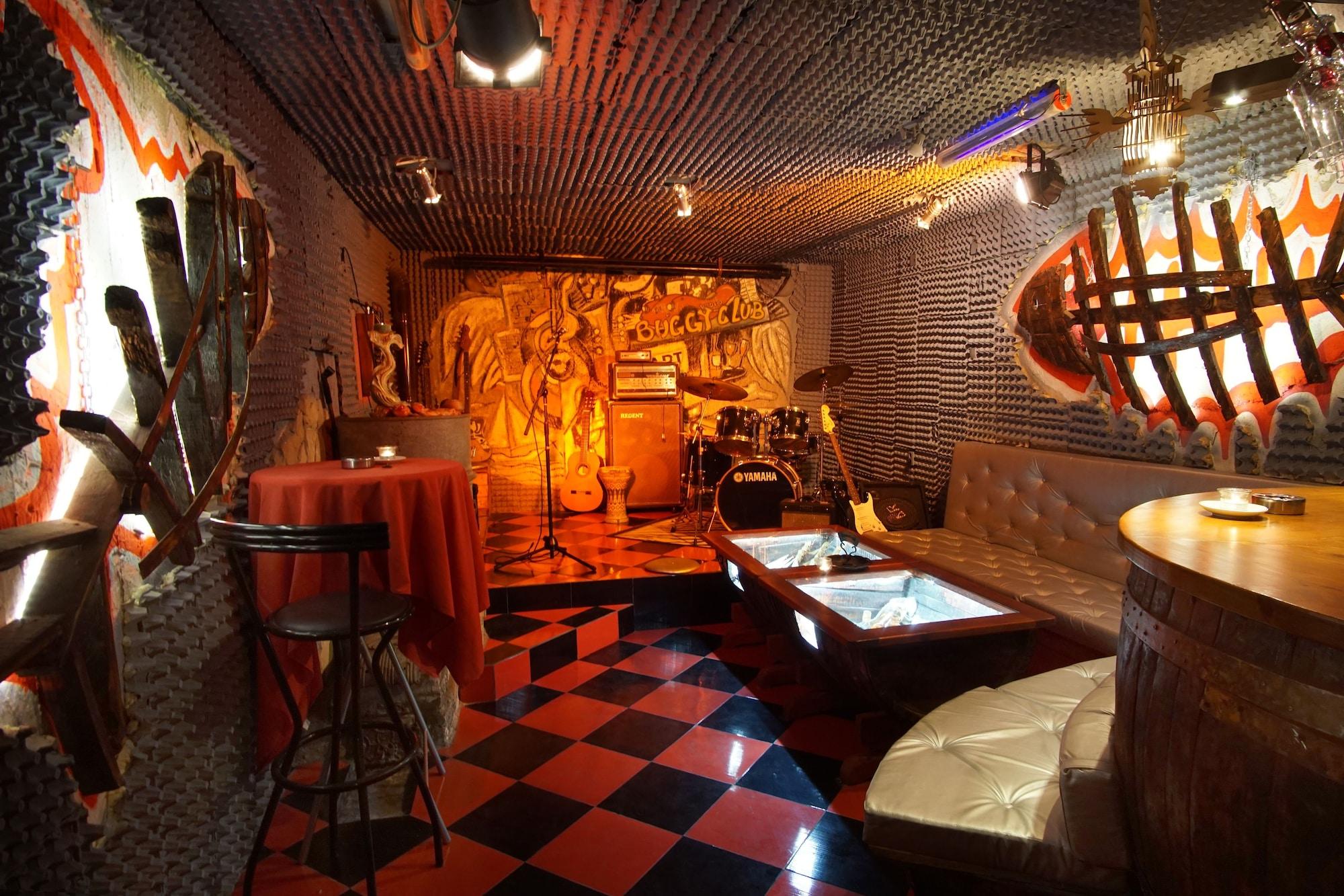 Bar/Salón Casa de Artes