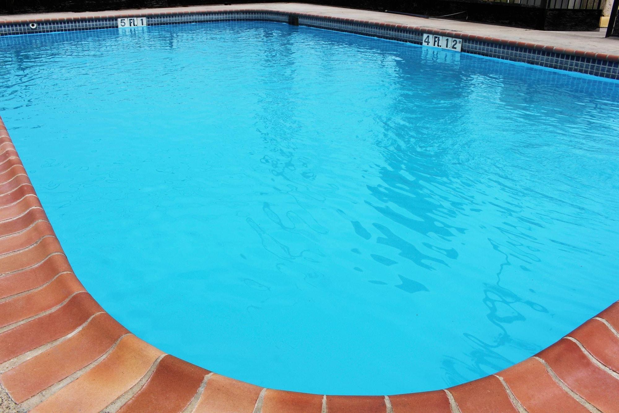 Vista Piscina Quality Inn Del Rio