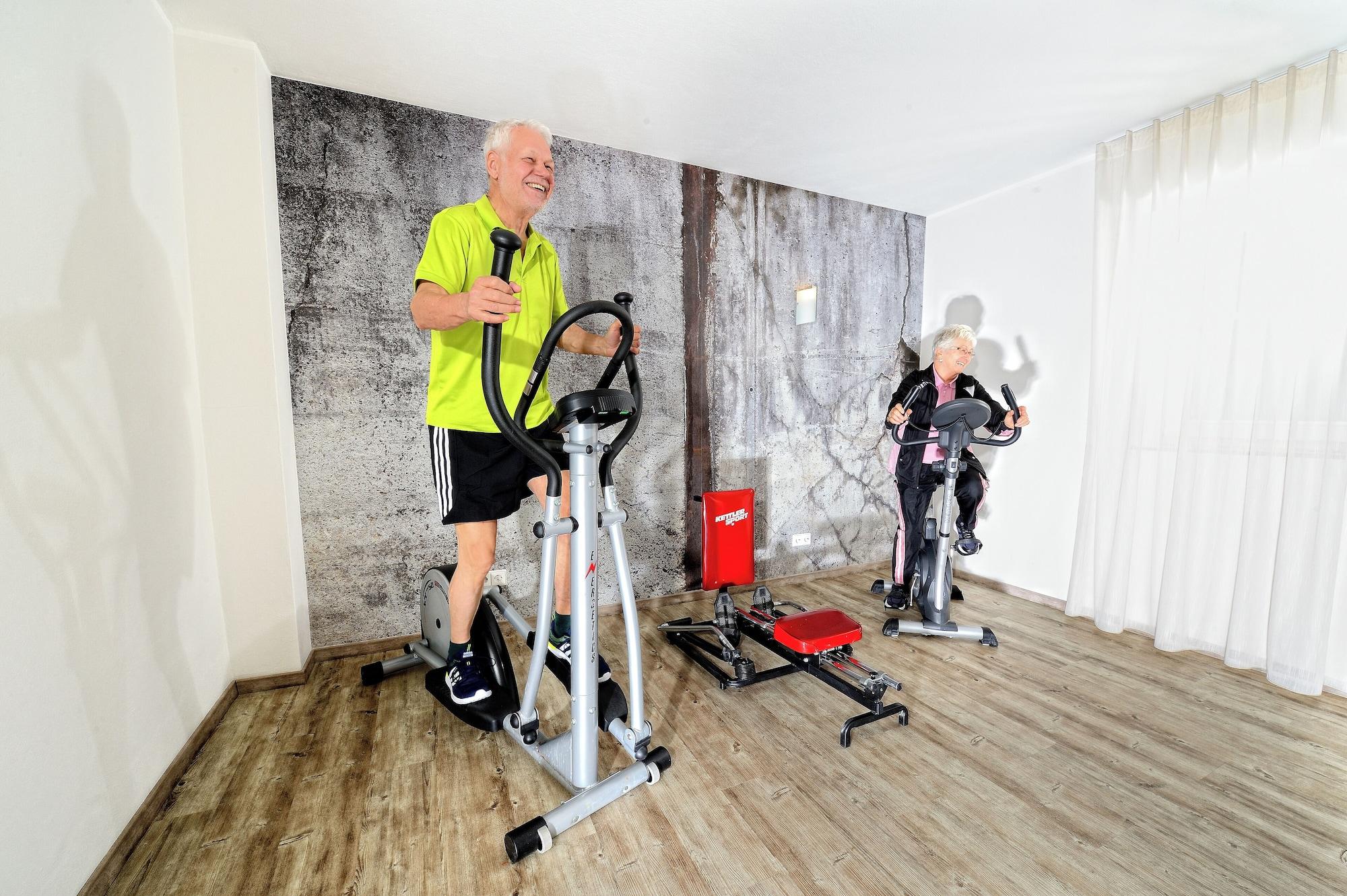 Gimnasio Wellnesshotel Rothfuss mit Spa und 2 Schwimmbädern