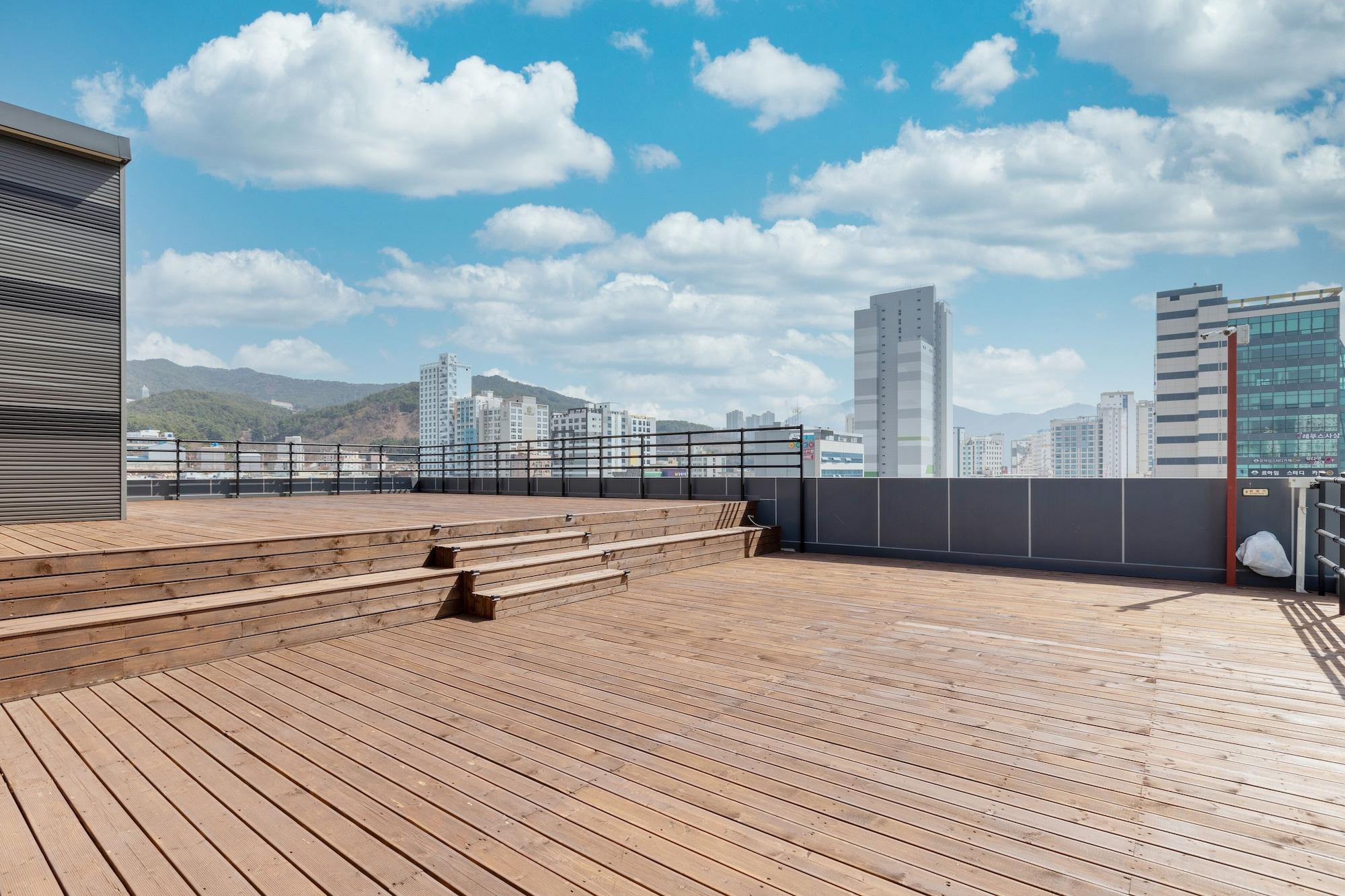 Vista Exterior Sorgente Business Hotel