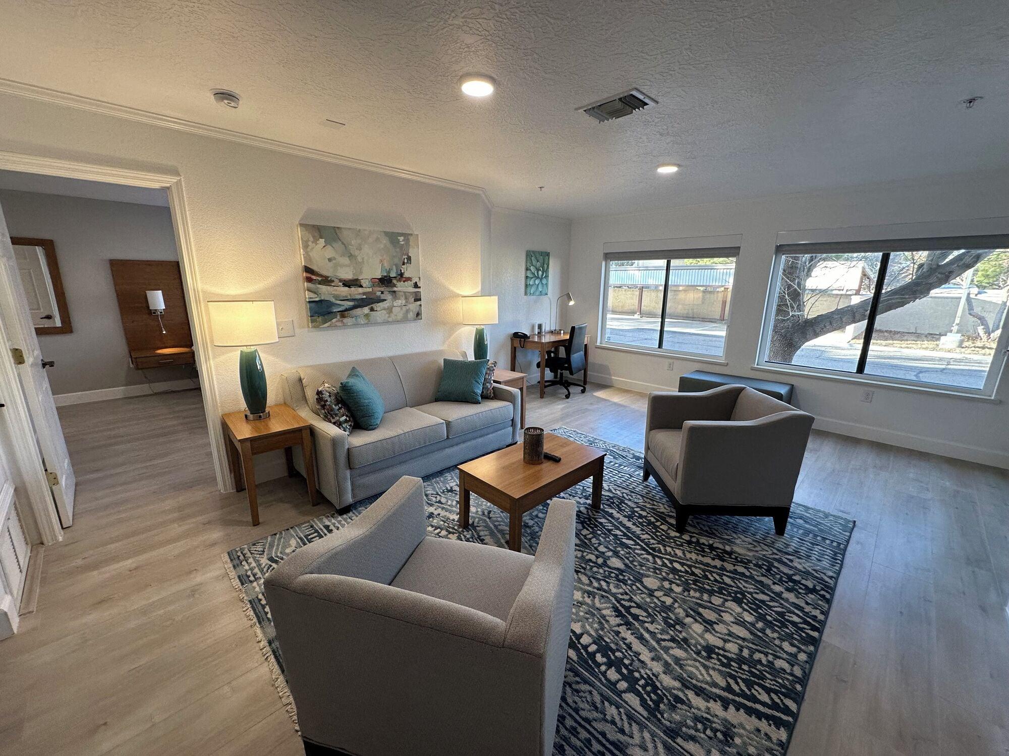 Comodidades del Alojamiento B&J HOTELS