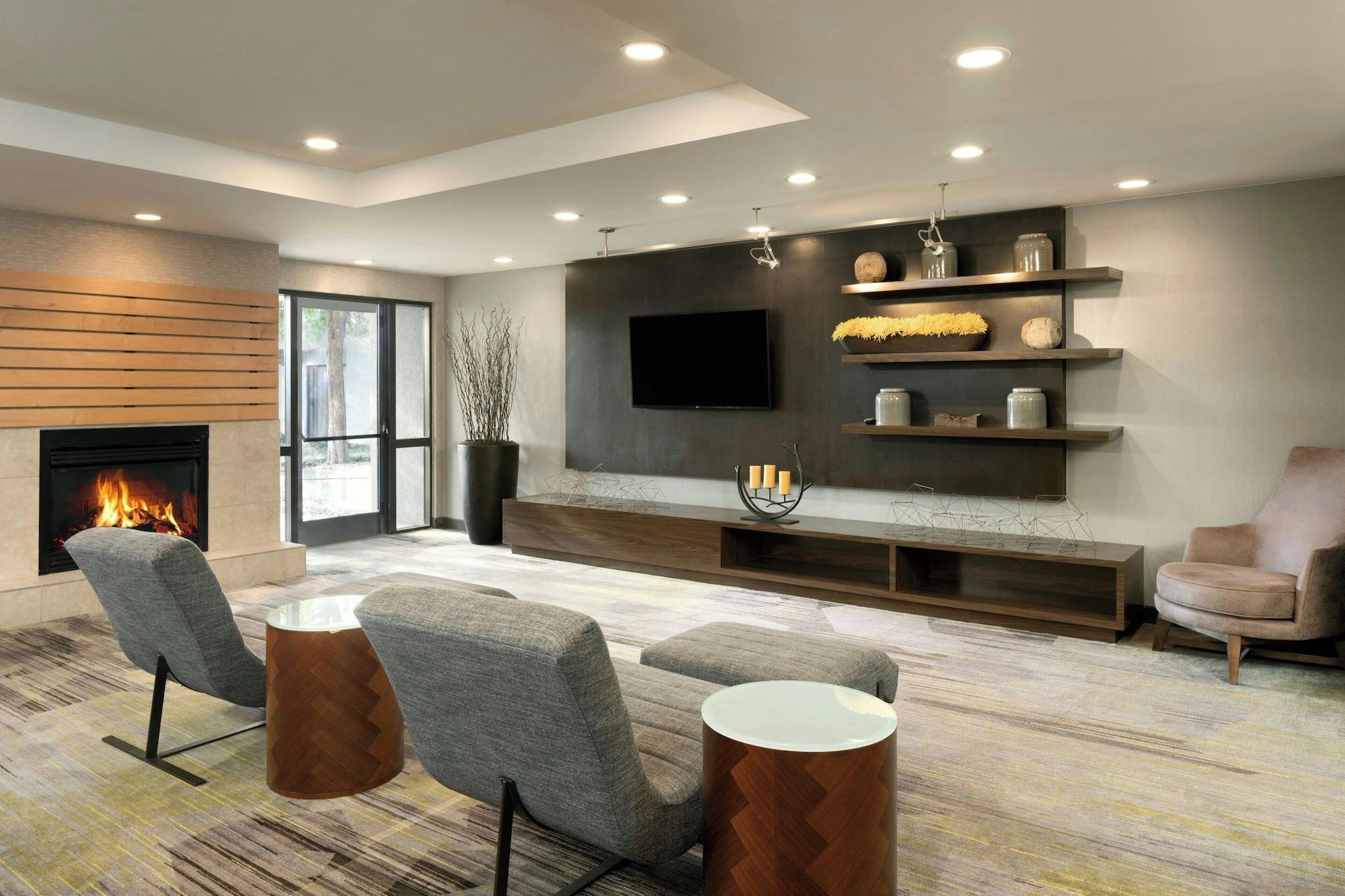 Vista Lobby Courtyard by Marriott Austin Round Rock