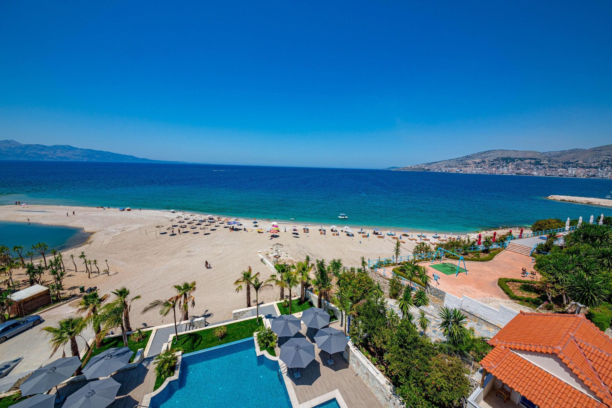 Bar/Salón El Primero Hotel