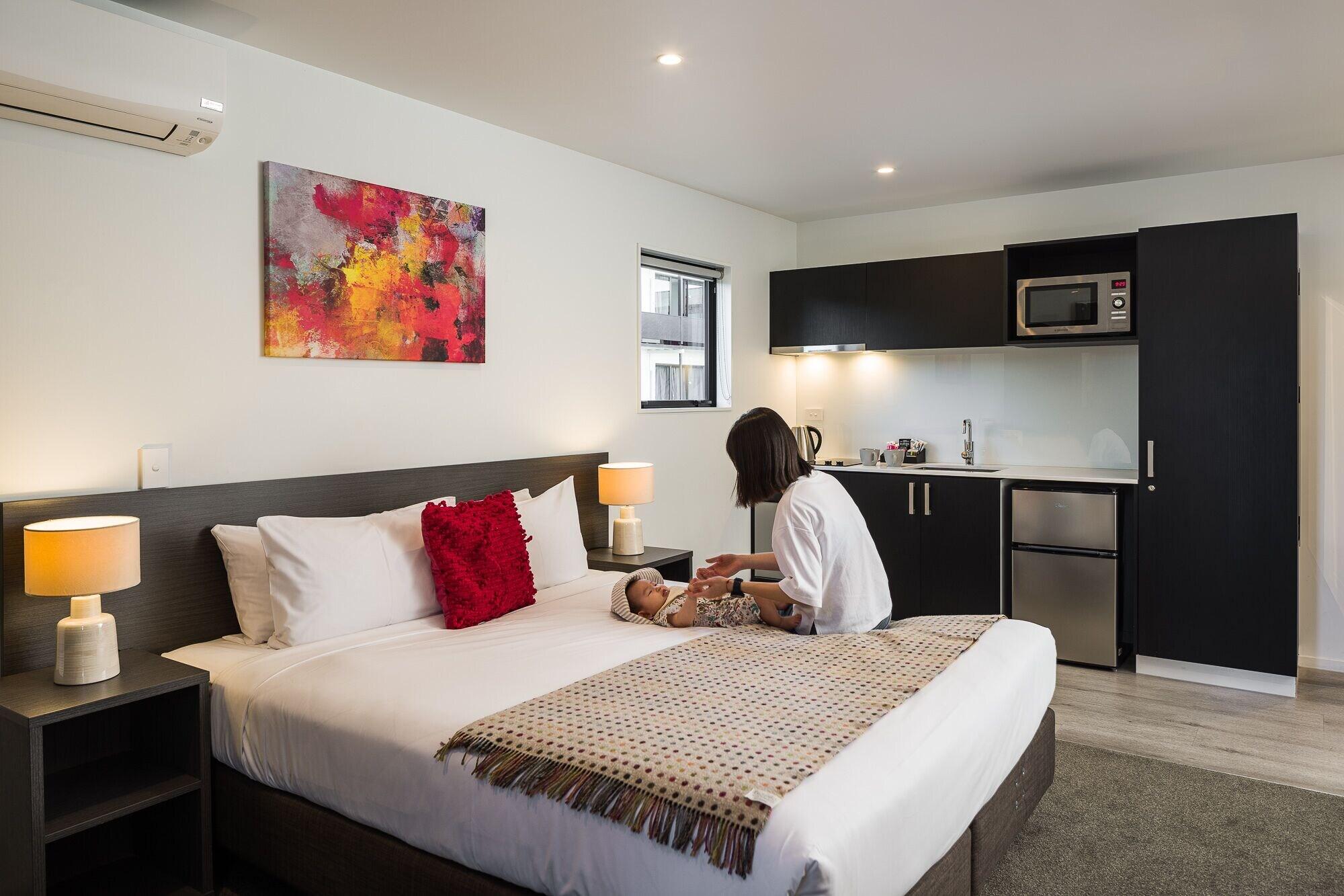 Varios Carnmore Hagley Park