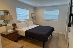 Alquiler Vacacional - Sunny Cottage Vibes Beach & Dining Walkable