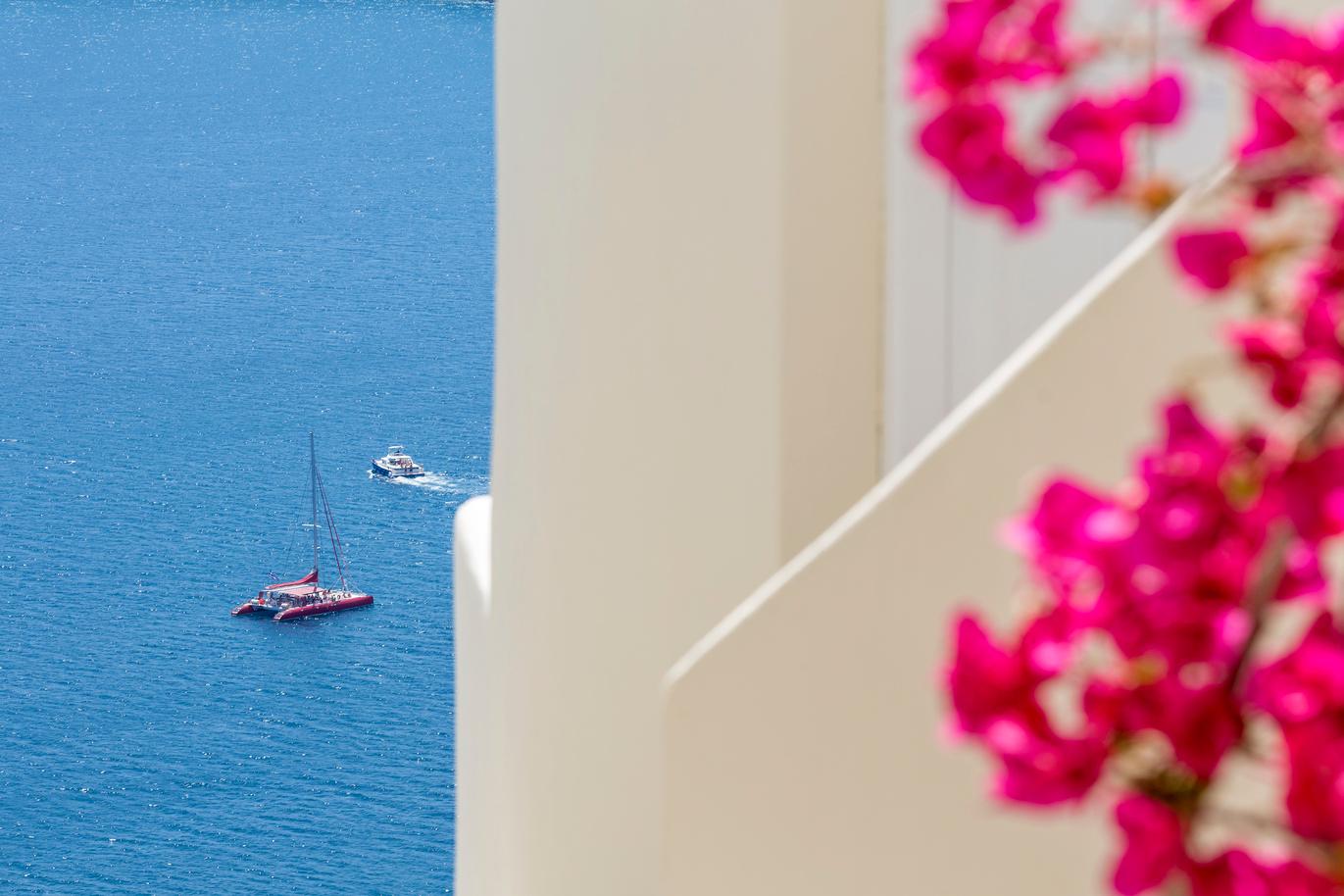 Vista Exterior Canaves Oia Suites