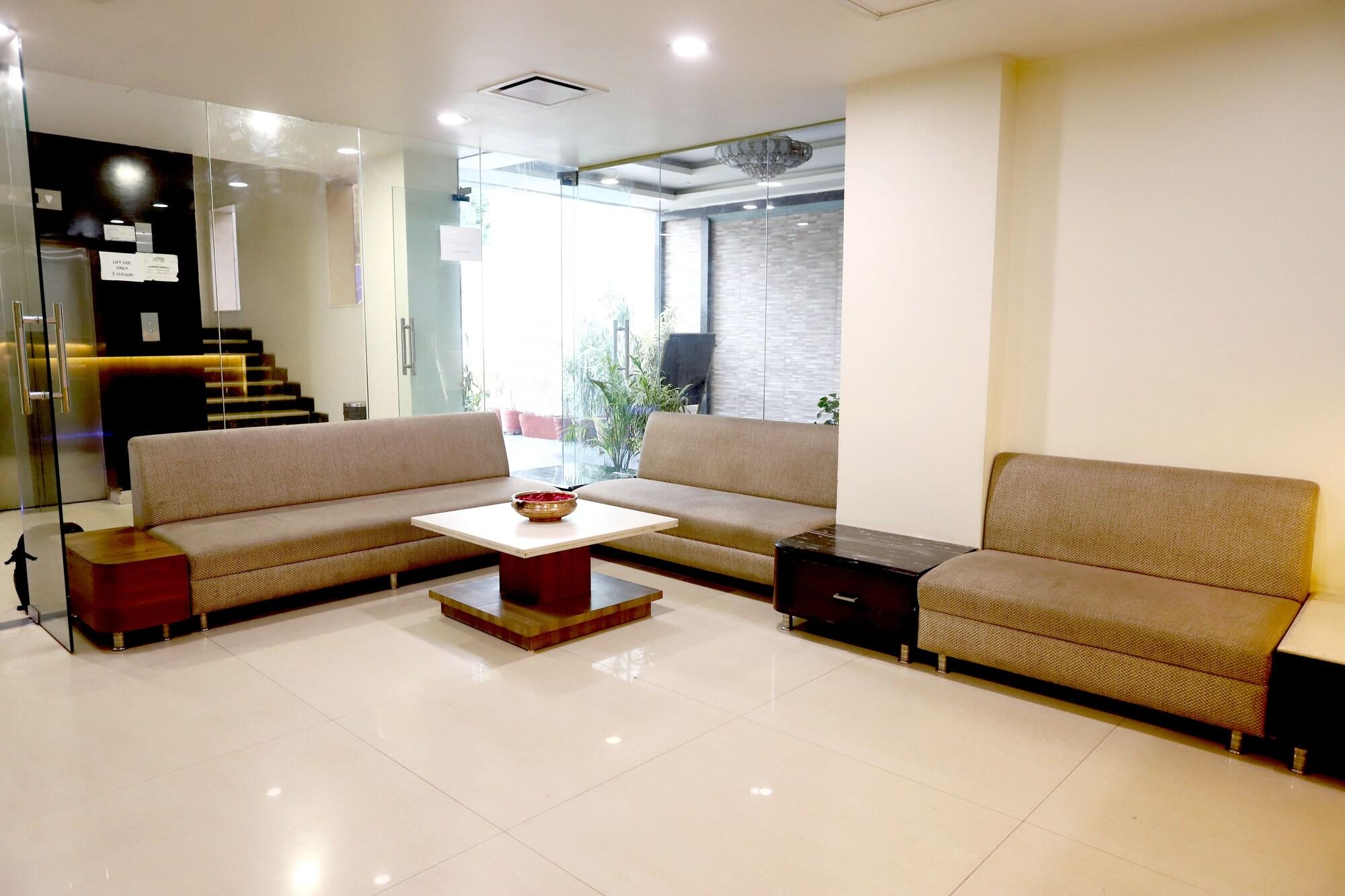 Vista Lobby HOTEL BLUE PEARL