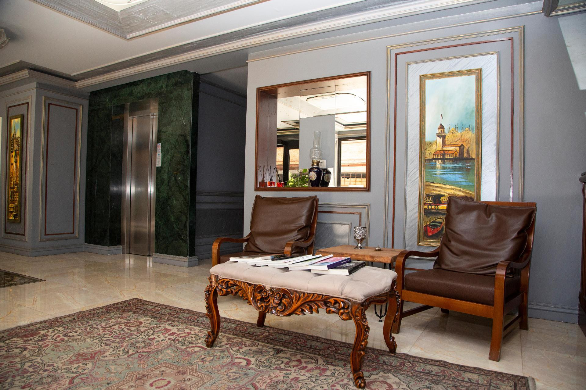 Vista Lobby HHK Hotel Downtown