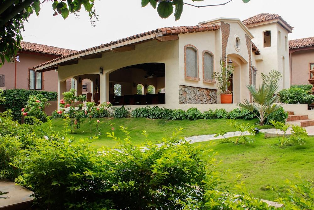 Vista Exterior Hotel Cubitá Boutique Resort & Spa