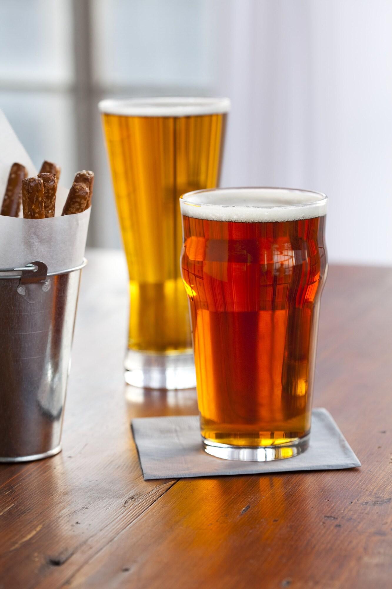 Bar/Salón Four Points by Sheraton Downtown Seattle Center