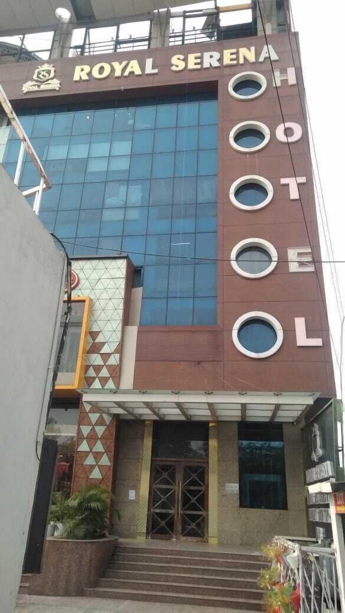 Vista Exterior Hotel Royal Serena