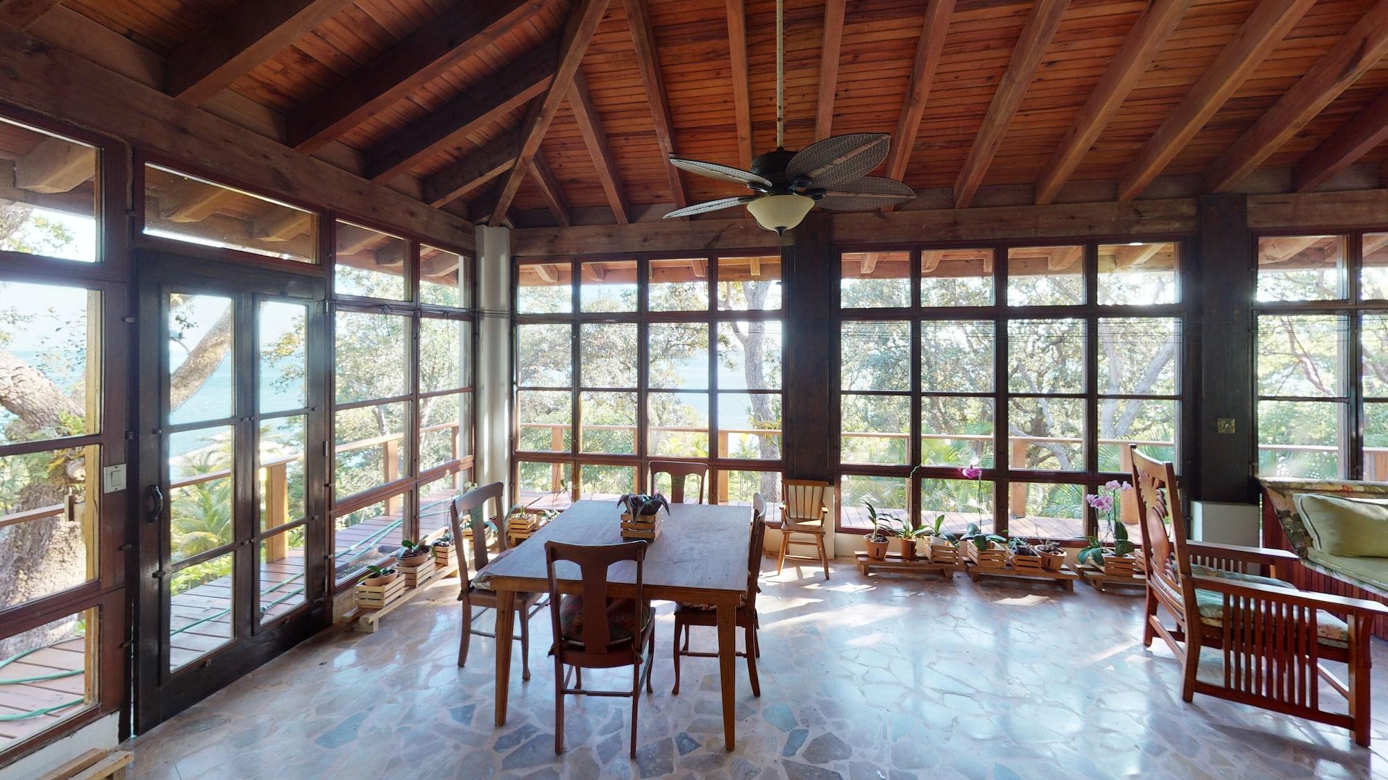 Restaurant Mango Creek Resort