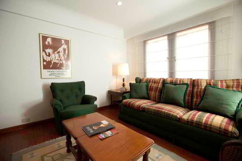 Vista Lobby Travelers Suites Condominio Plenitud