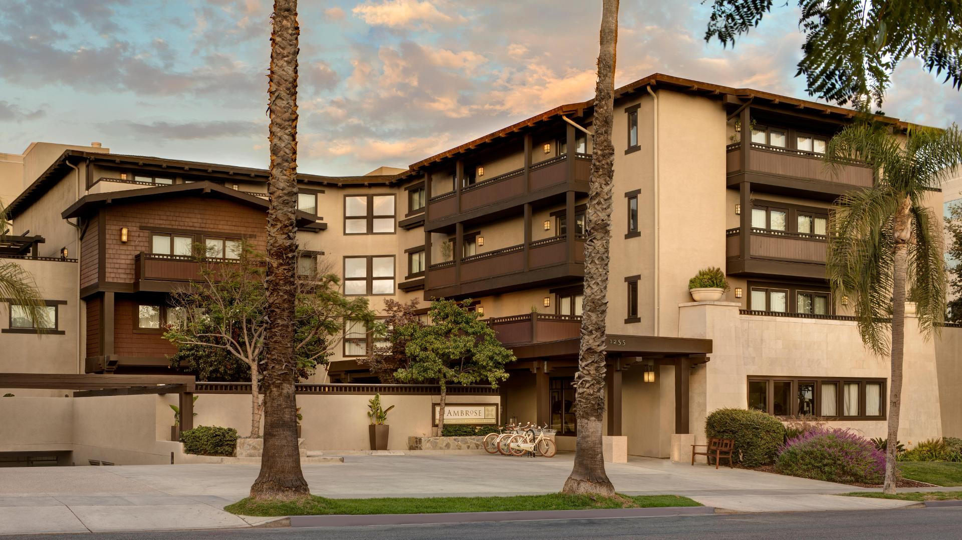 Vista Exterior The Ambrose Hotel