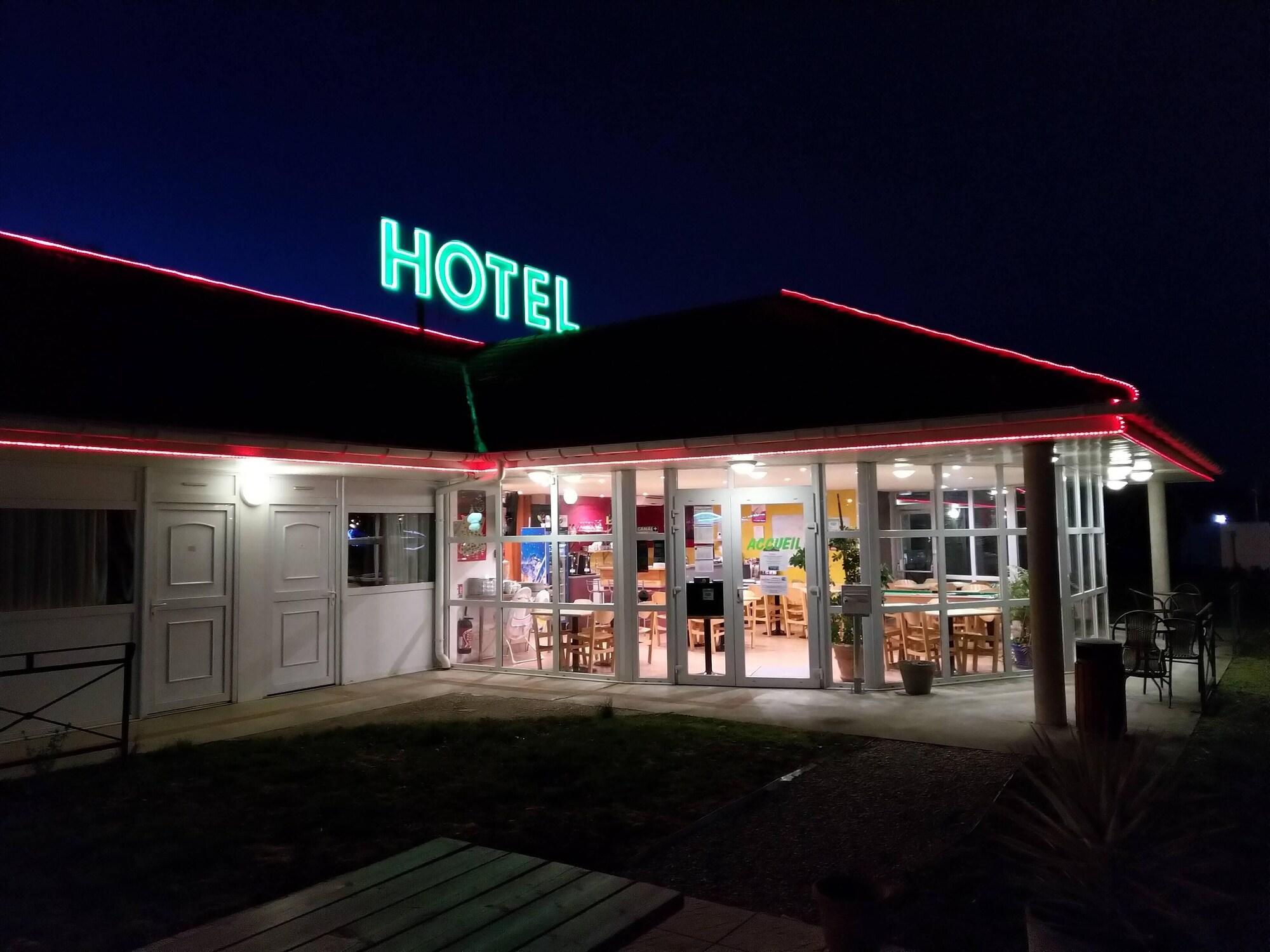 Vista Lobby Fasthotel Well Inn Macon Sud - un hôtel FH Confort