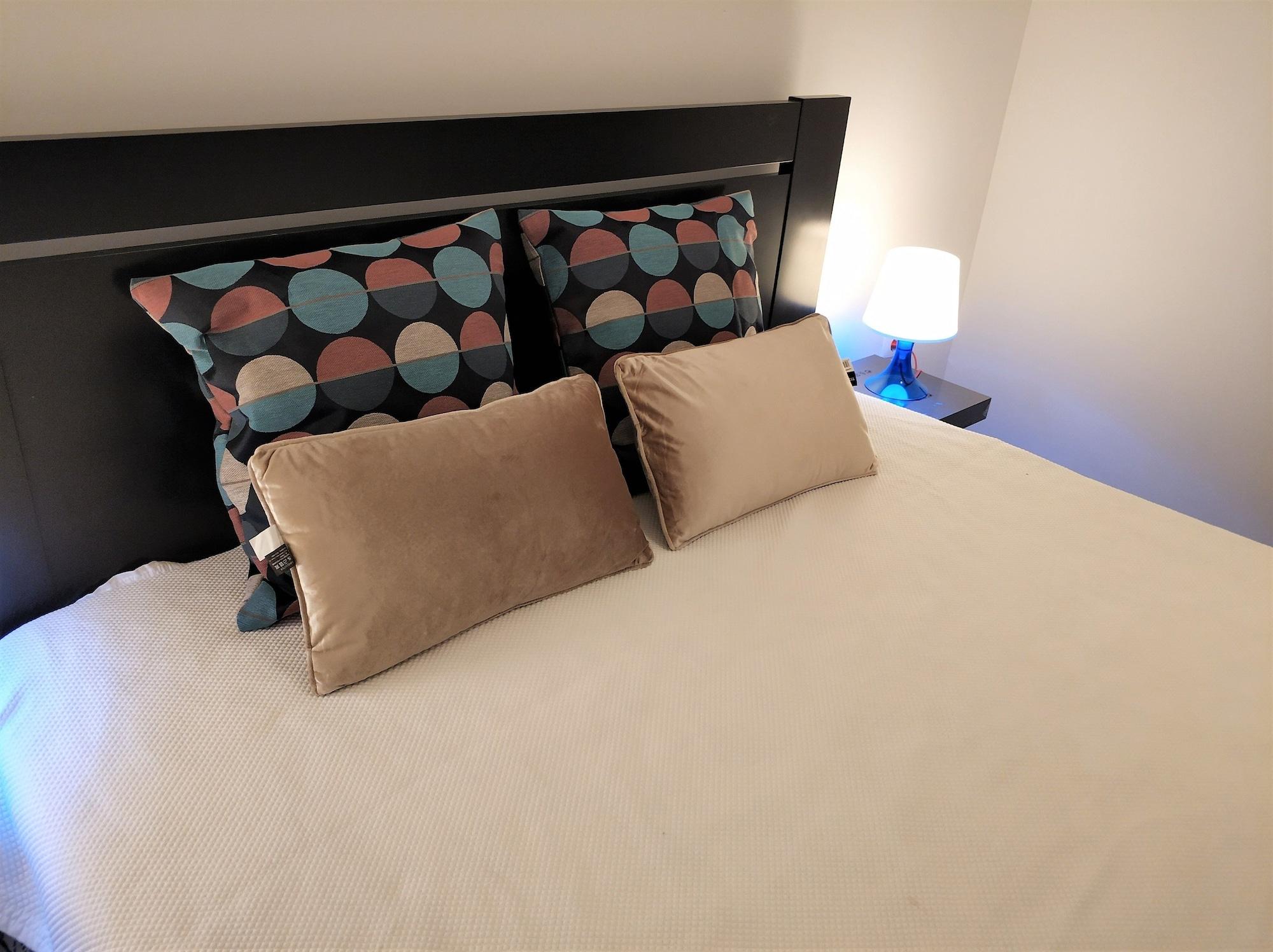 Varios Sleep & Go Faro Airport Guest House