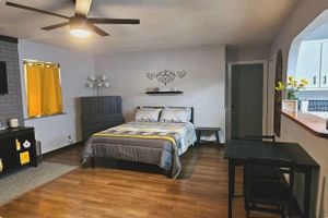 Alquiler Vacacional - Relax in the country, enjoy the peacefulness under canopy of oak trees.