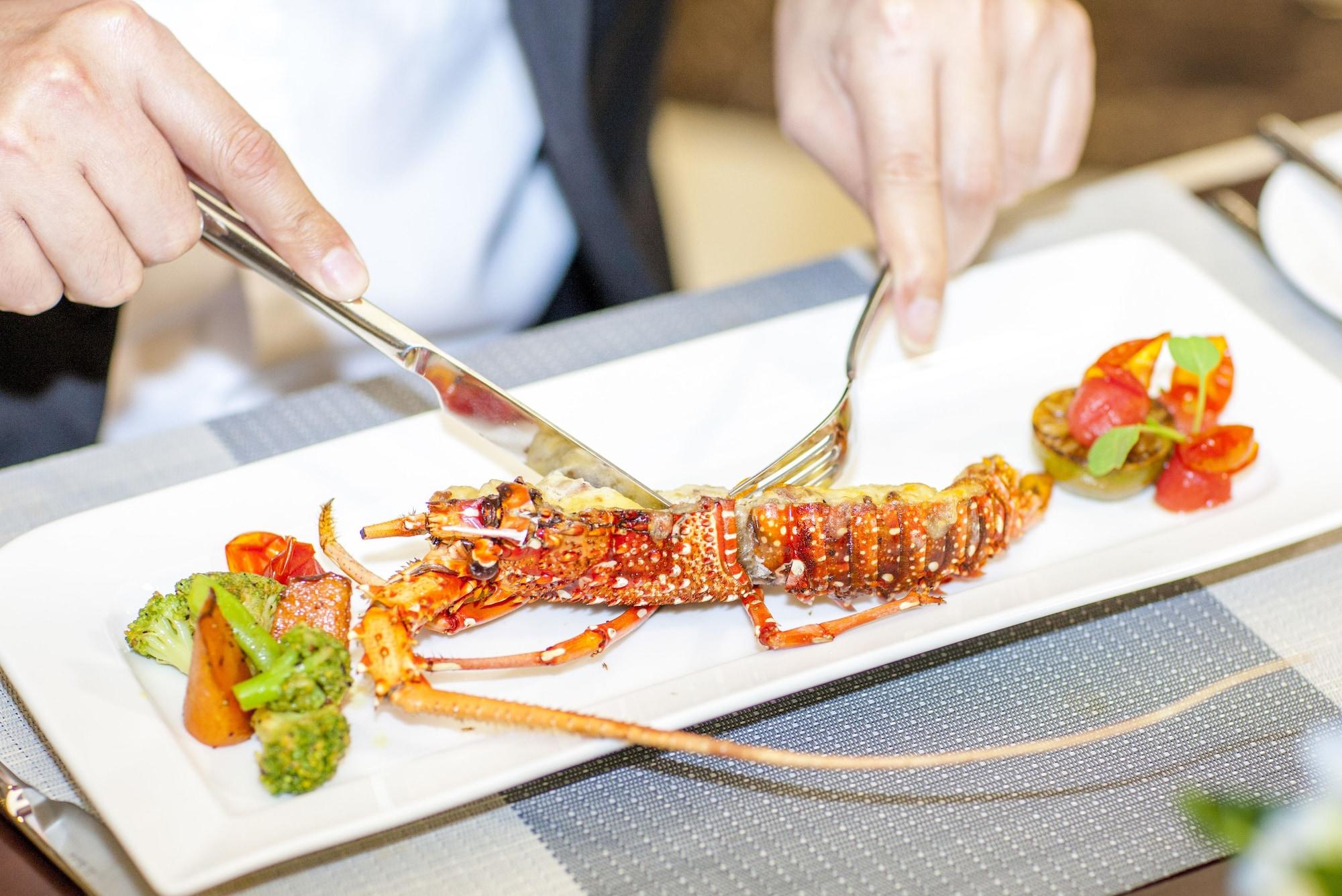 Restaurant Muong Thanh Luxury Nhat Le Hotel