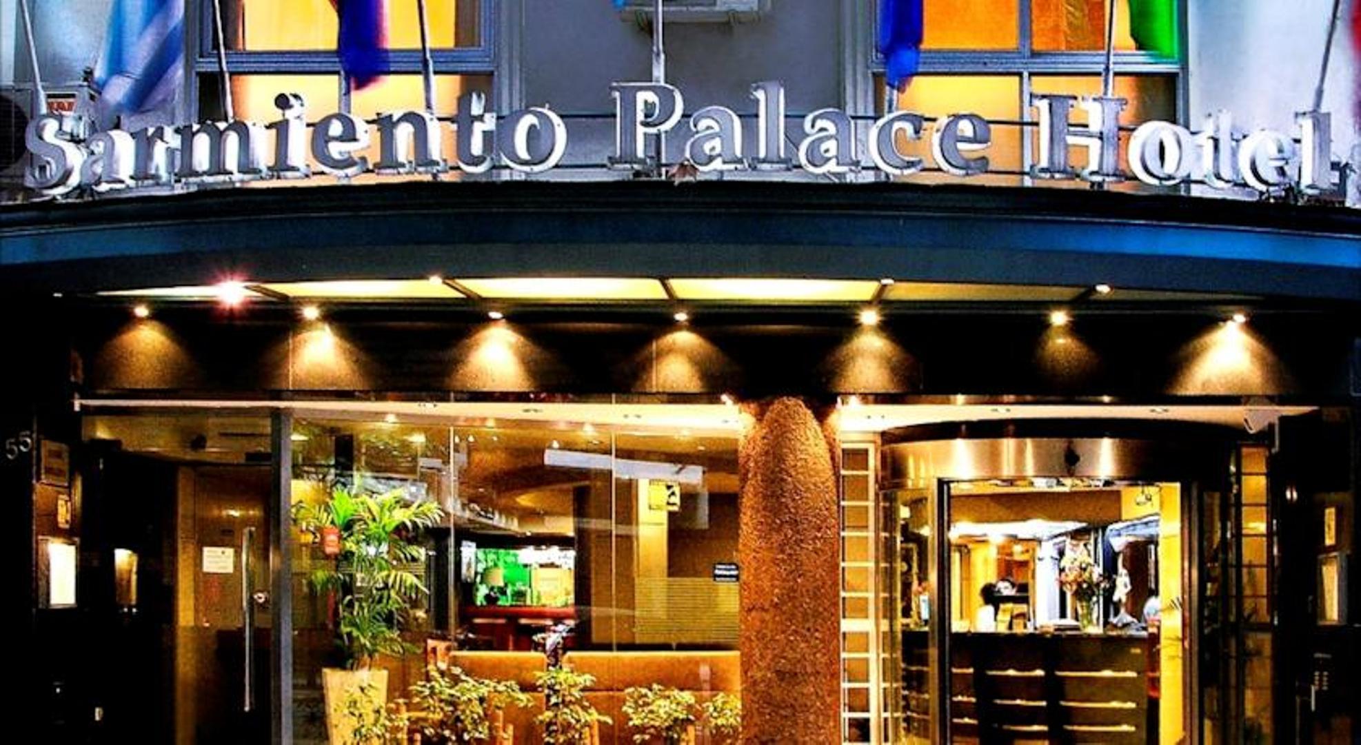 Vista Exterior Hotel Sarmiento Palace