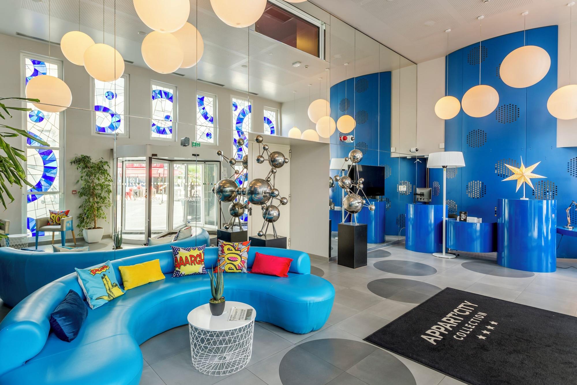 Vista Lobby Appart'City Collection  Paris Vélizy