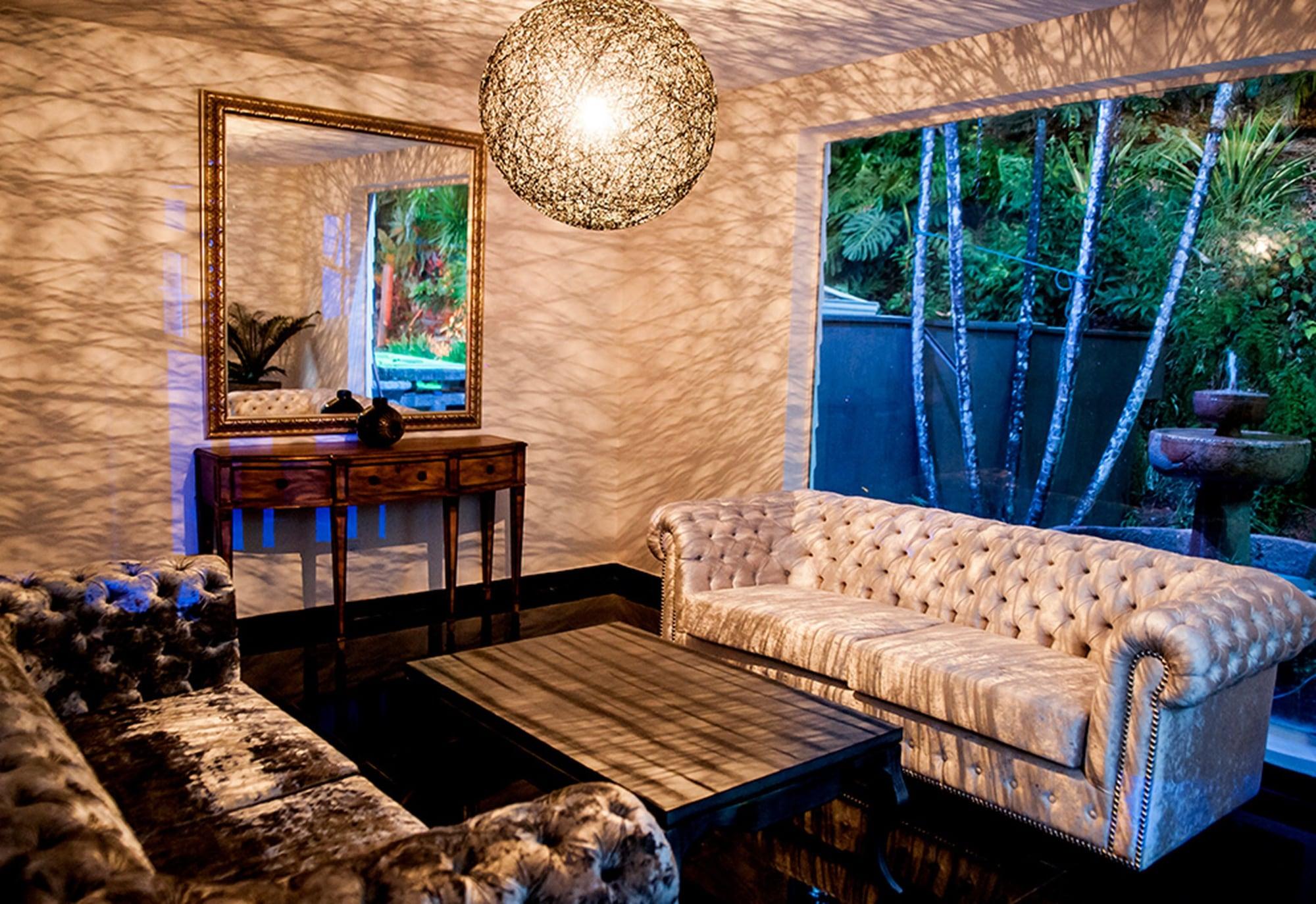 Vista Lobby Stiletto Hotel Boutique