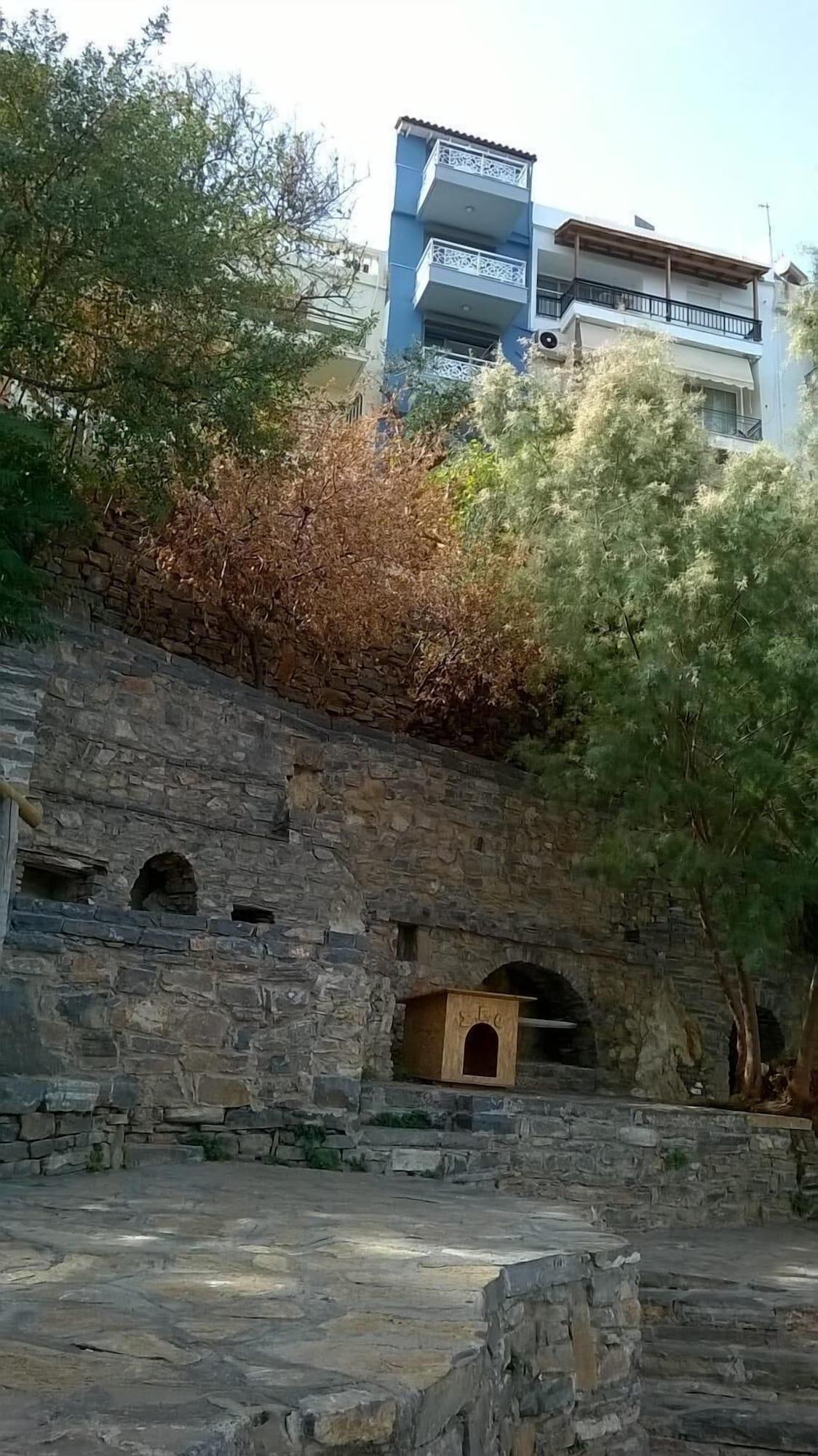 Vista Exterior Emerald Lake Studios