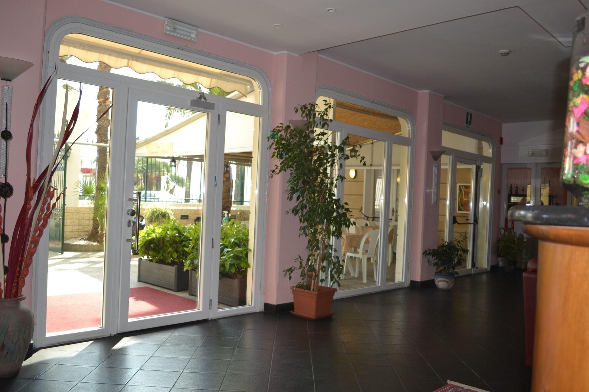 Vista Lobby Hotel Lido