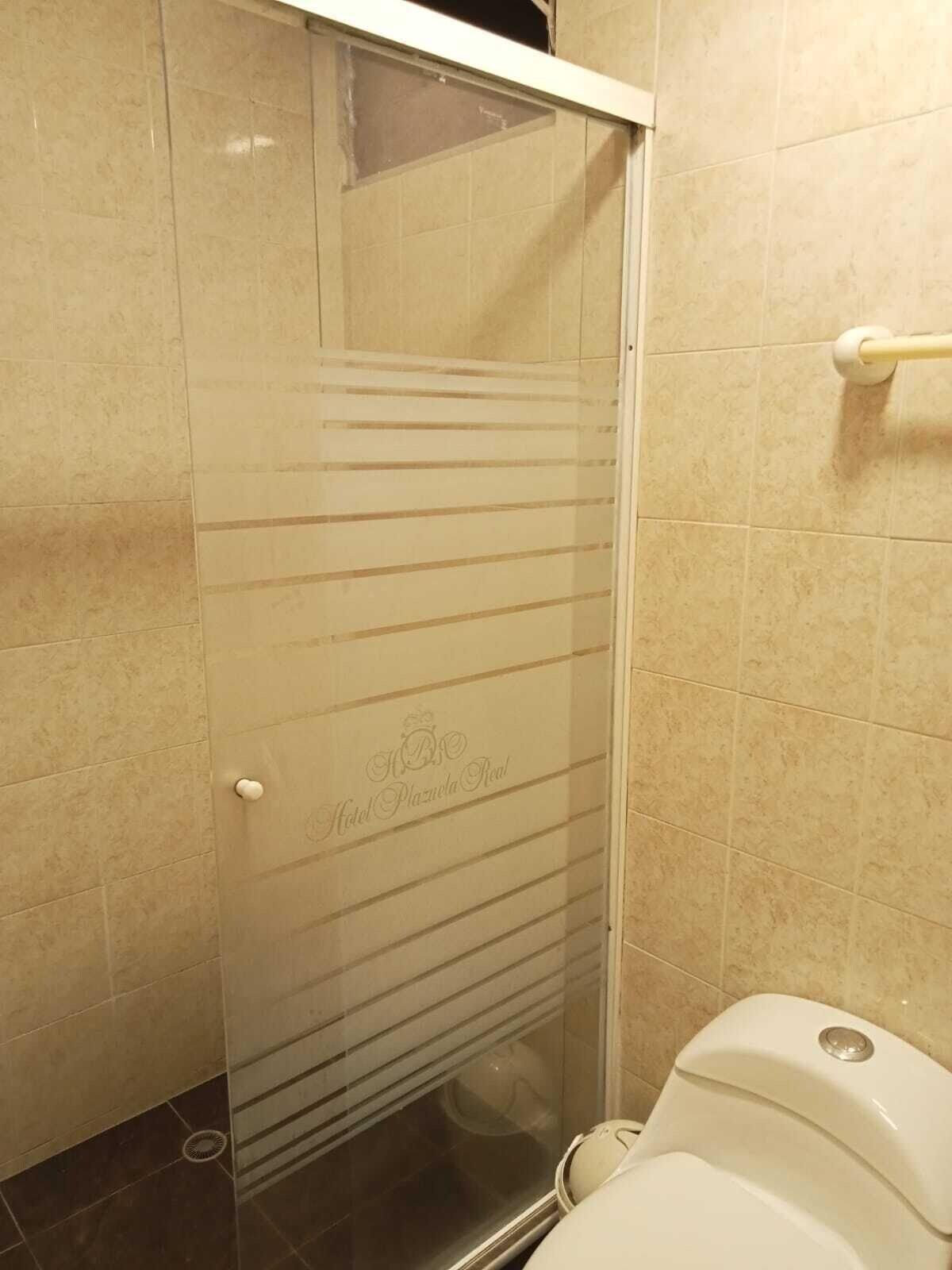 Equipamiento de Habitación HOTEL PLAZUELA REAL