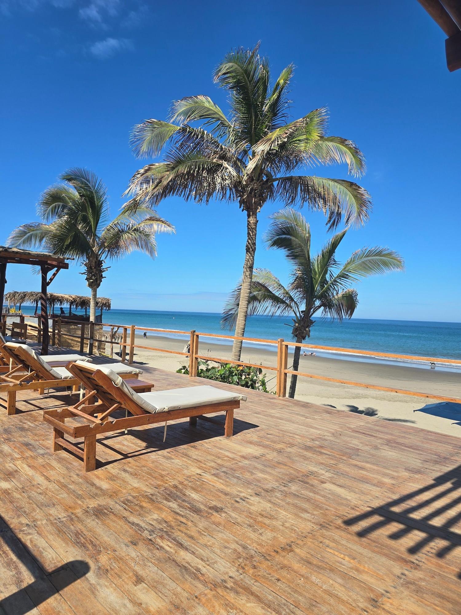 Vista Exterior Hotel Las Cabañas de Antica