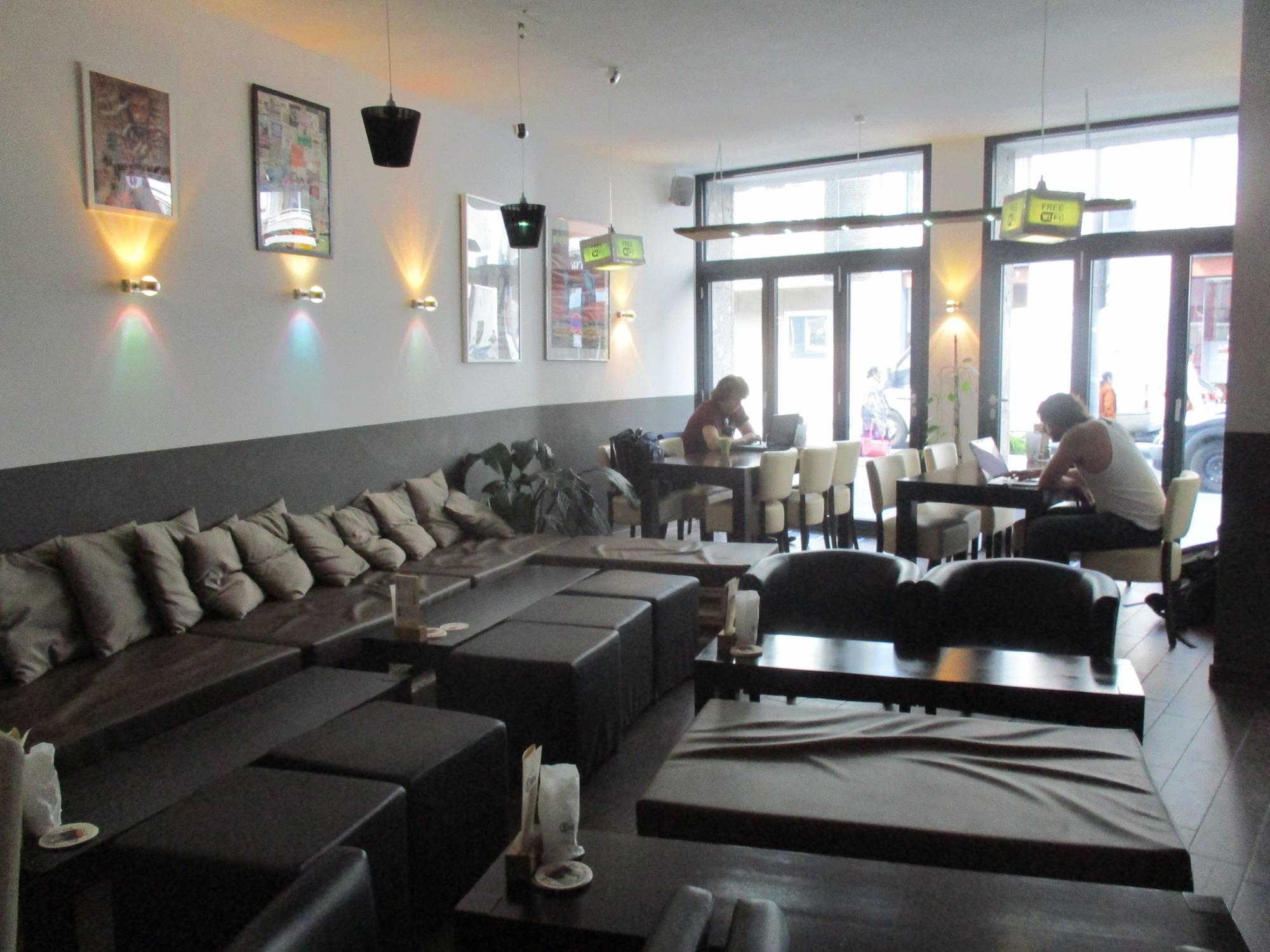 Vista Lobby Station Hostel For Backpackers