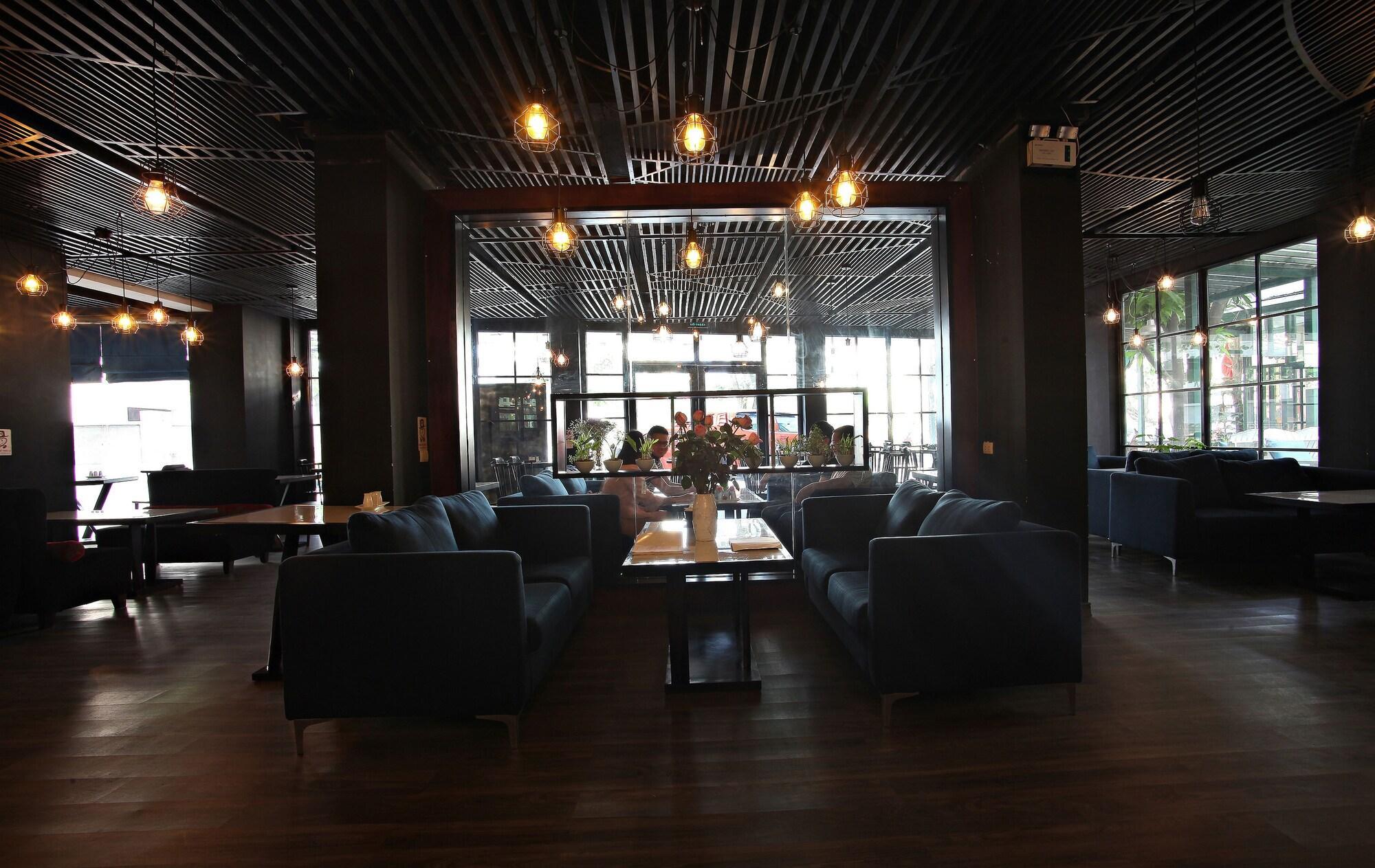 Bar/Salón Hanoi Ping Luxury Hotel