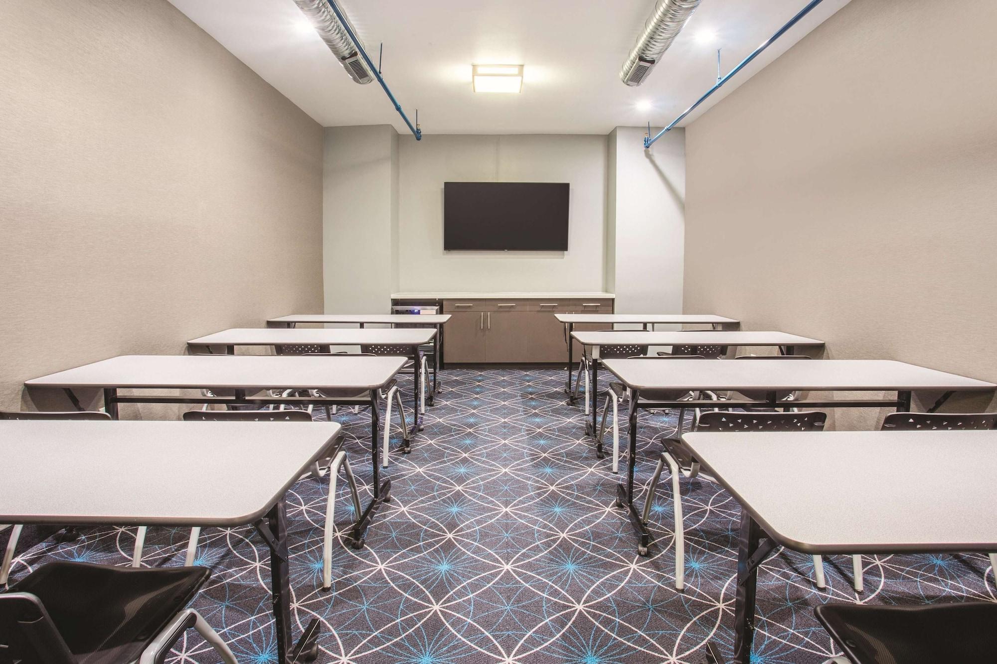 Sala de Reuniones La Quinta Inn & Suites by Wyndham Baltimore Downtown