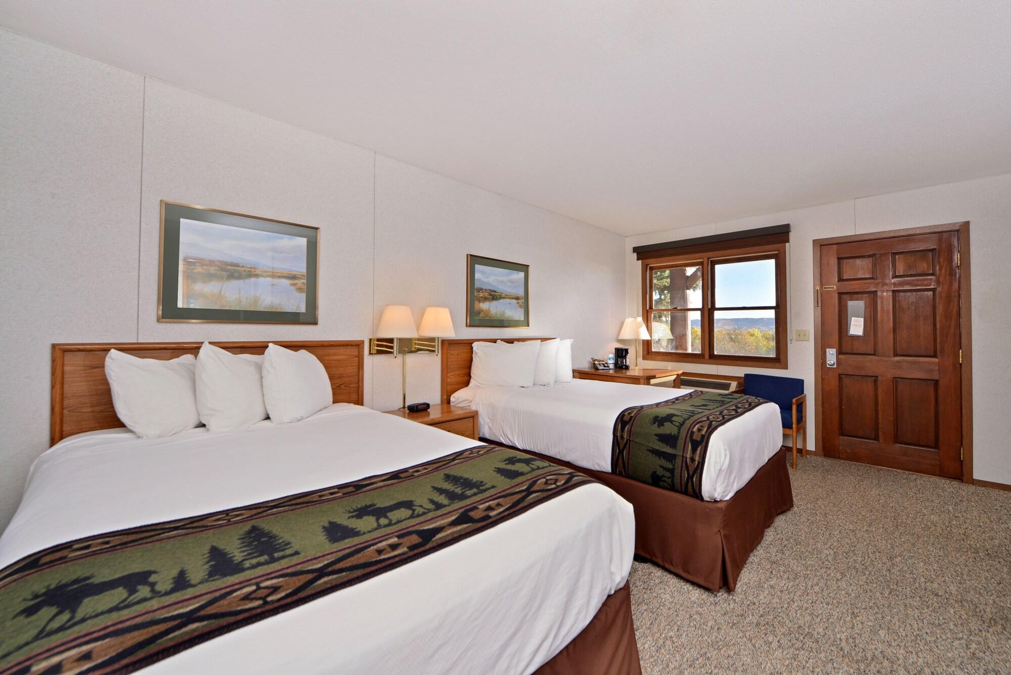 Vista Lobby River Ranch at Cedar Shore