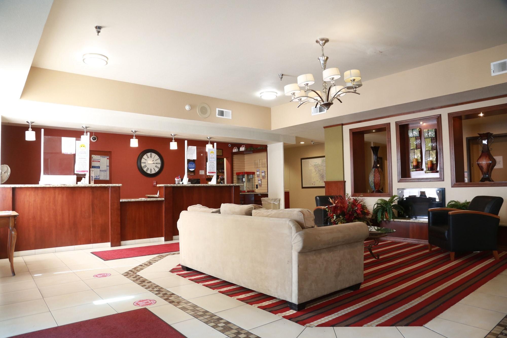 Vista Lobby Ramada by Wyndham Fresno Northwest