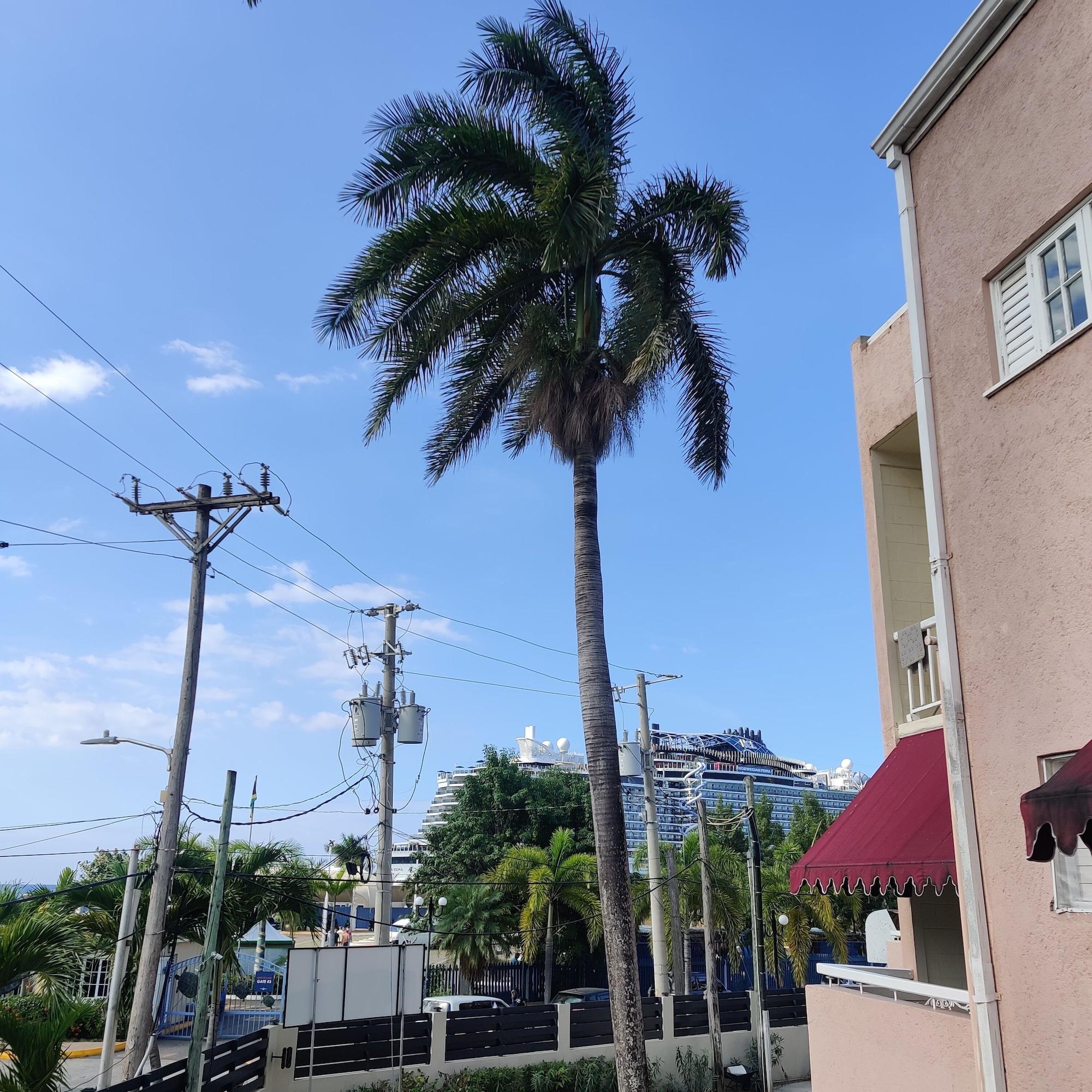 Vista Exterior Fisherman's Point Ocean View Hotel