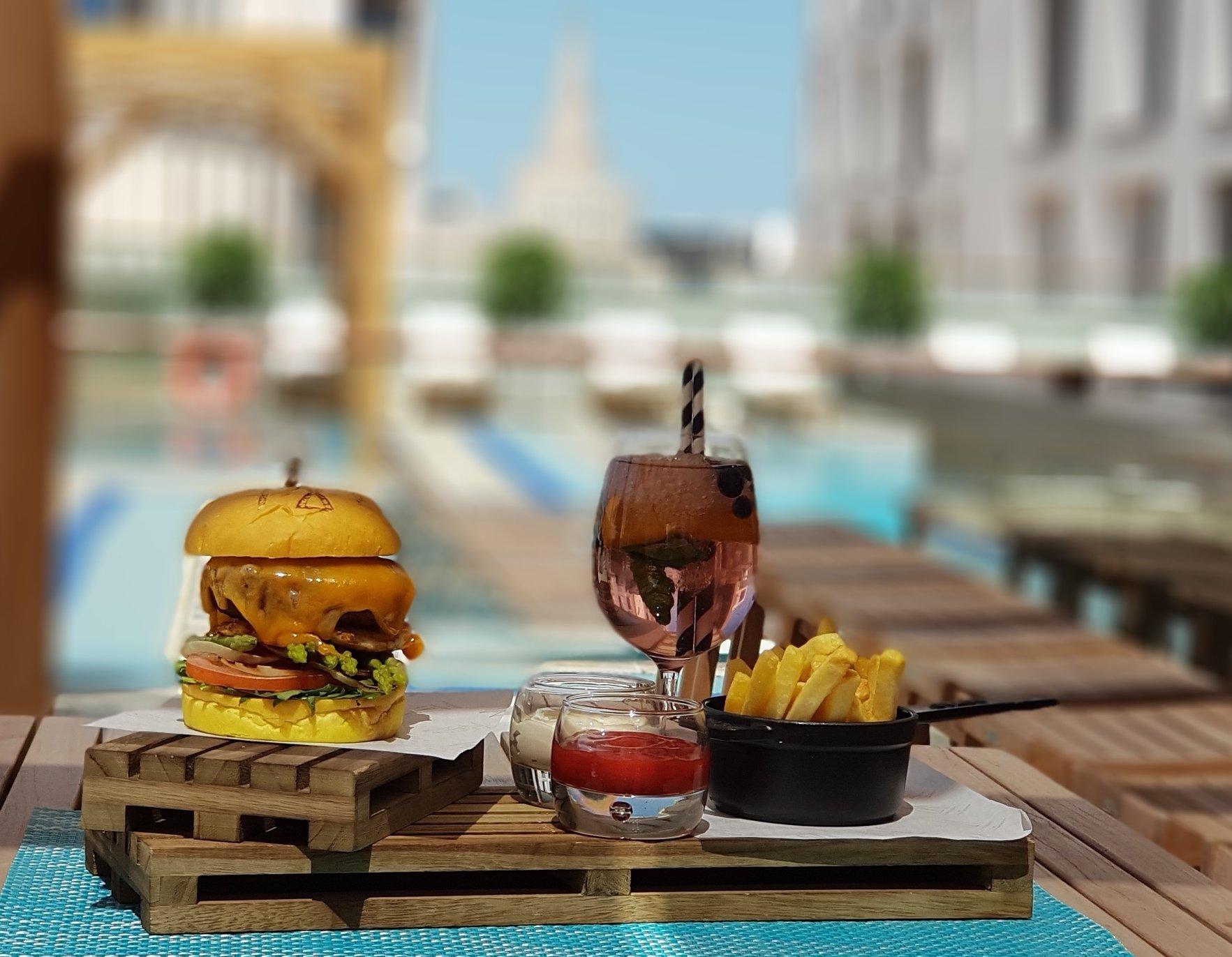 Restaurant Alwadi Hotel Doha - MGallery Collection