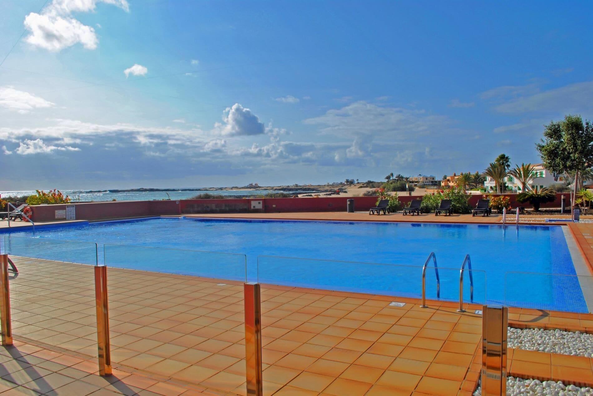 Vista Piscina Beach Apartment Marfolin 06 El Cotillo