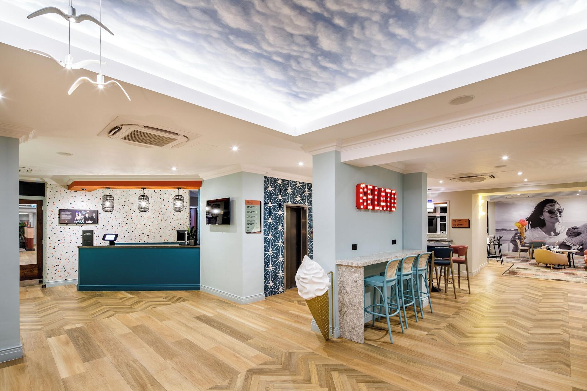 Vista Lobby ibis Styles Bournemouth
