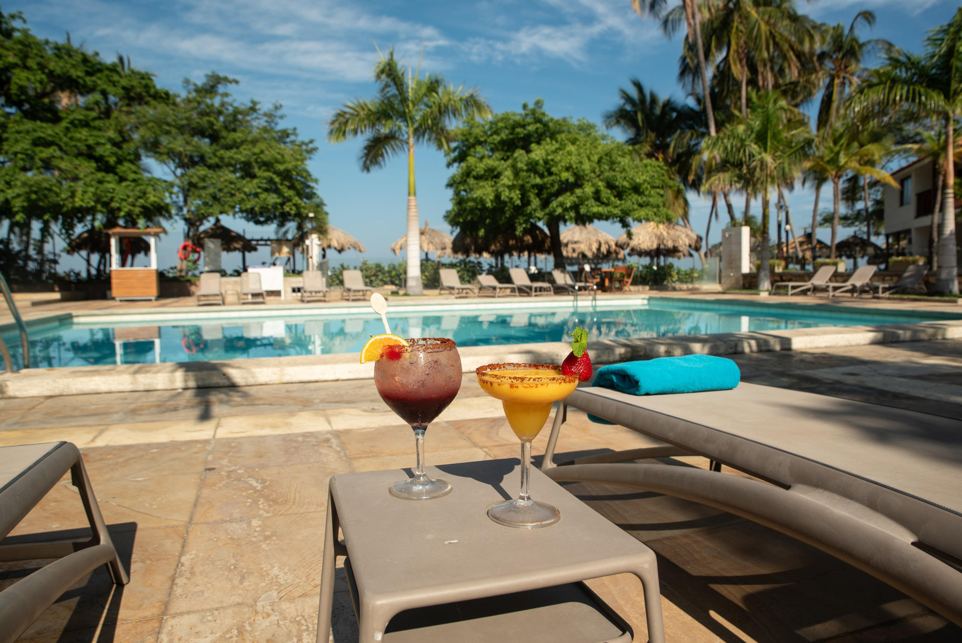 Vista Piscina Estelar Santamar Hotel