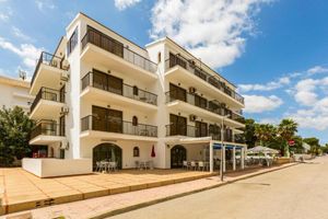 Alojamiento - Bella Maria Apartments & Pool Club