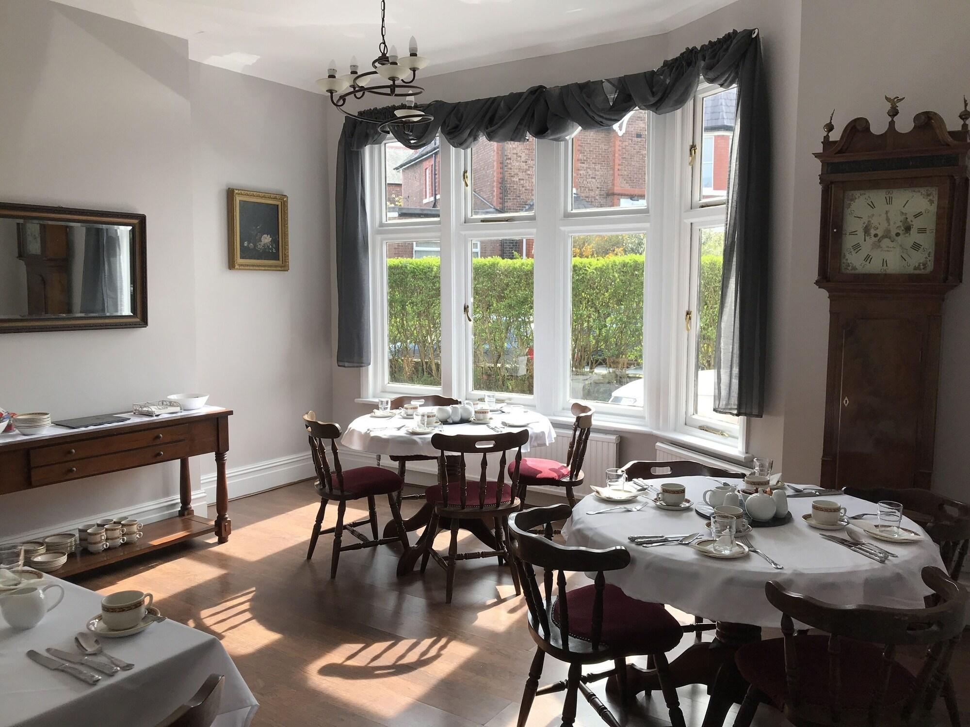 Vista Lobby Victoria Lodge