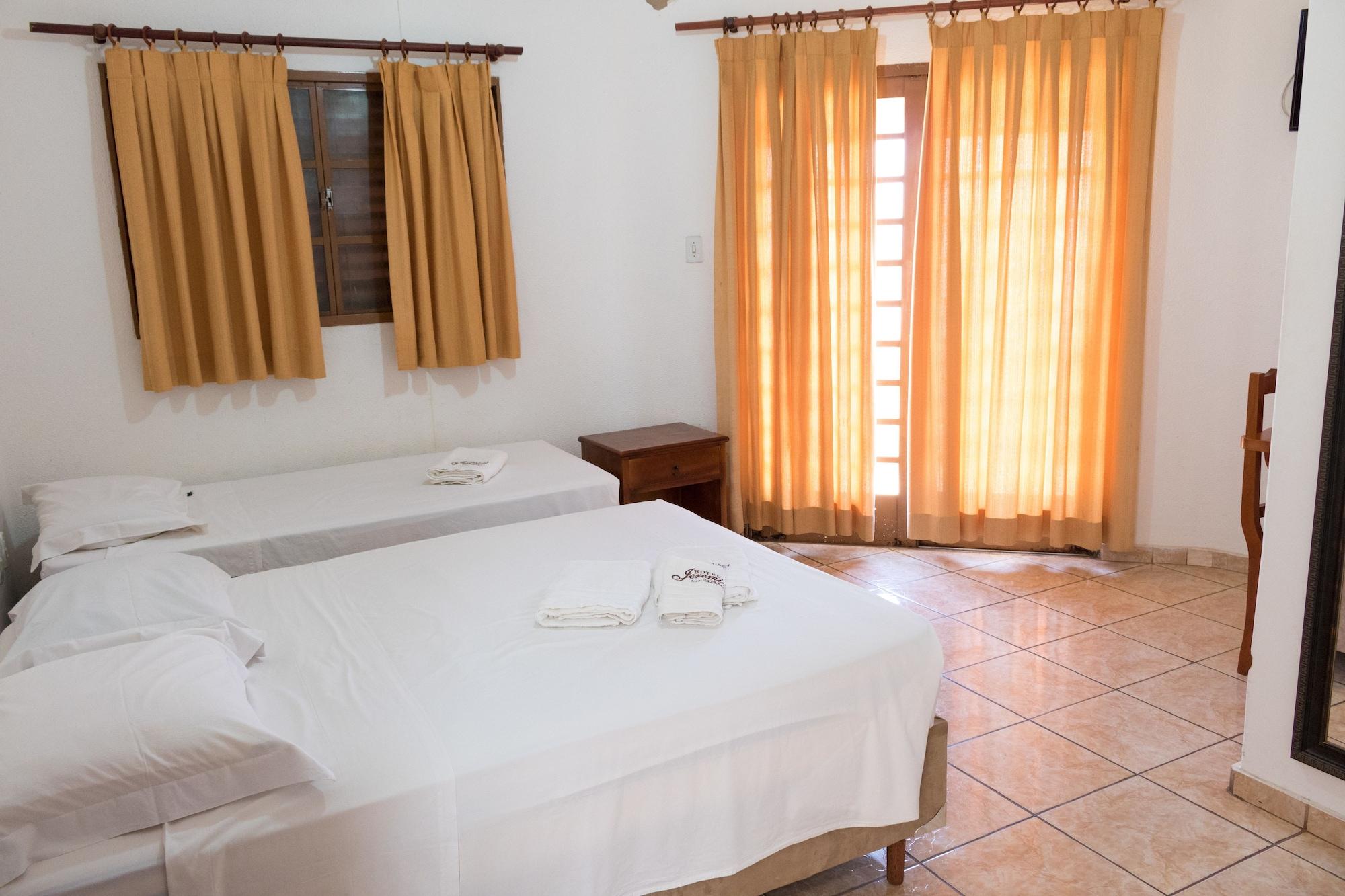 Varios Hotel Jeremias