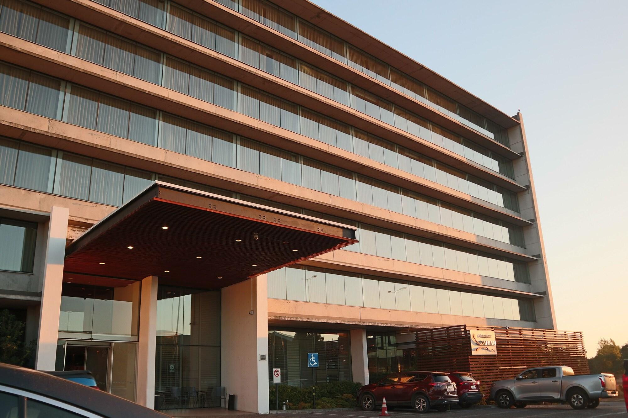 Vista Exterior Wyndham Concepcion Pettra