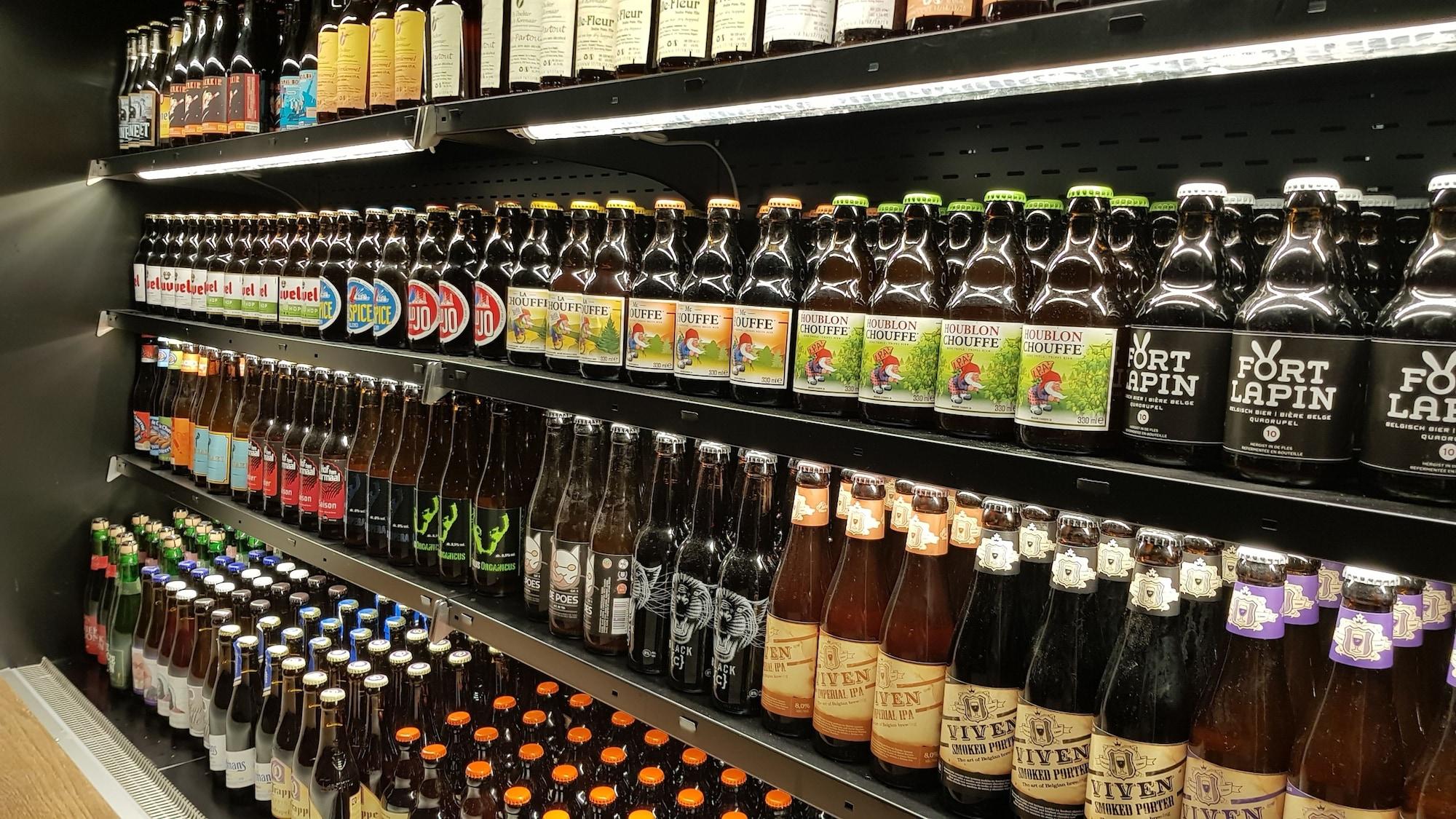 Bar/Salón Upstairs Hotel