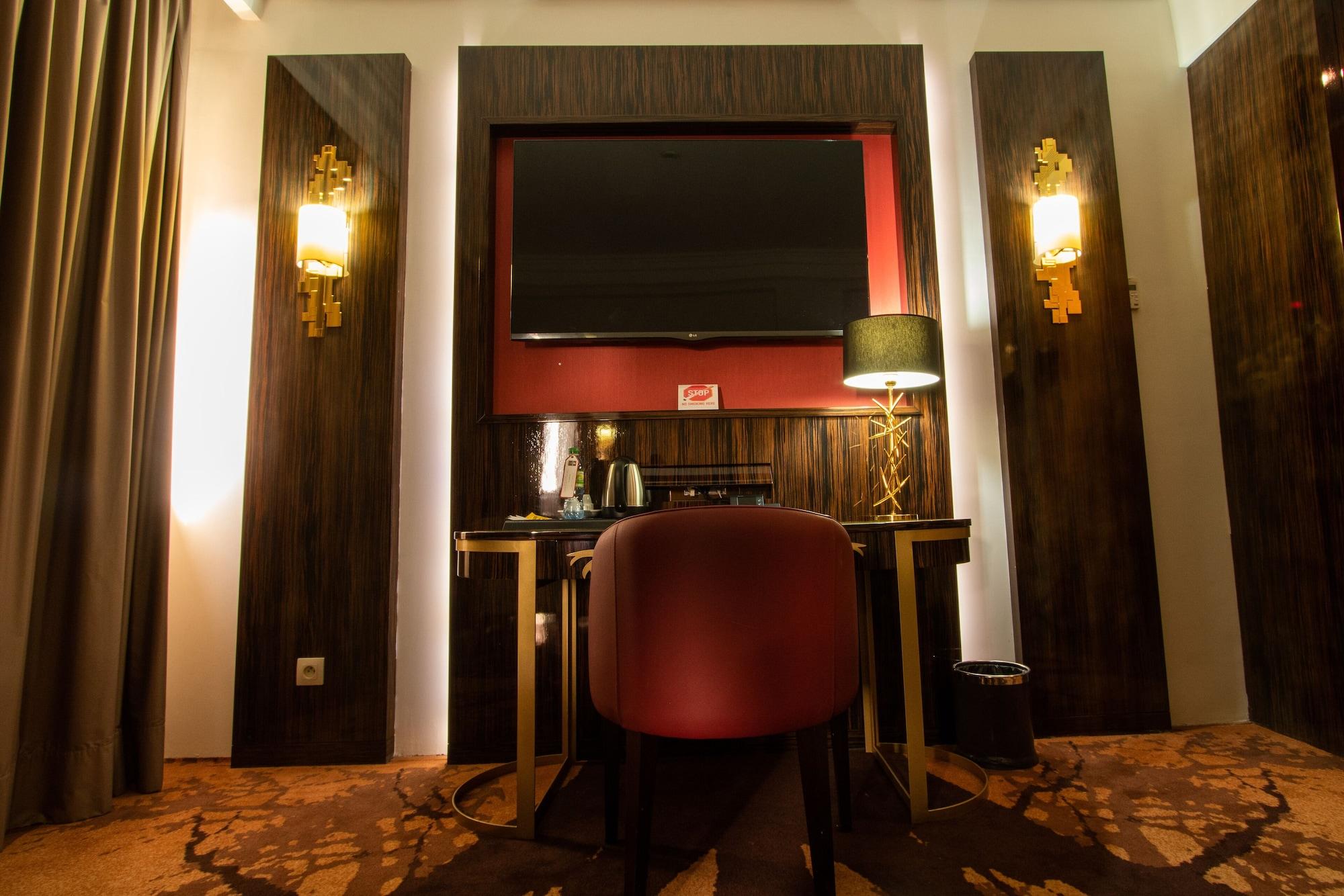 Bar/Salón Hôtel Fleur de Lys Plateau